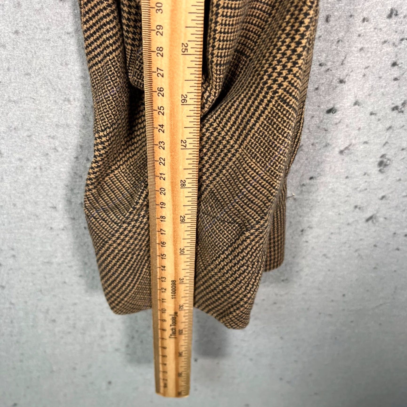 Christopher Nemeth Christopher Nemeth Large Houndstooth Wool Cropped Pants Mens Pants Brown 24in Inseam Cropped Front Flat Front Vintage 90s/Nemeth Cropped Pants Mens Size US 33 - 5 Thumbnail