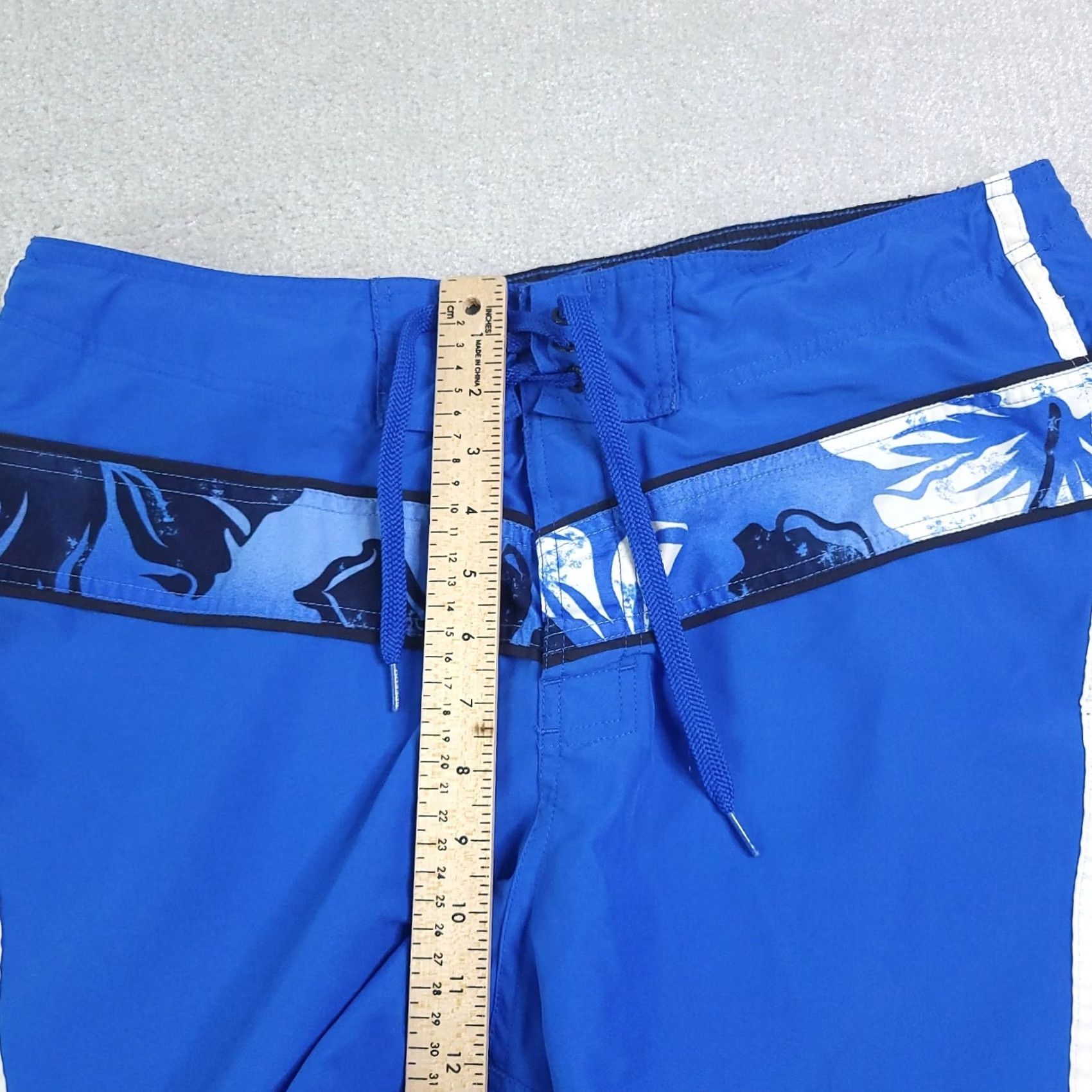 Speedo Speedo Swim Trunks Mens Medium Blue Hawaiian Print Draw String Pockets Polyester 90s Vintage? No, Floral Bottoms Shirt? Size ONE SIZE - 6 Thumbnail