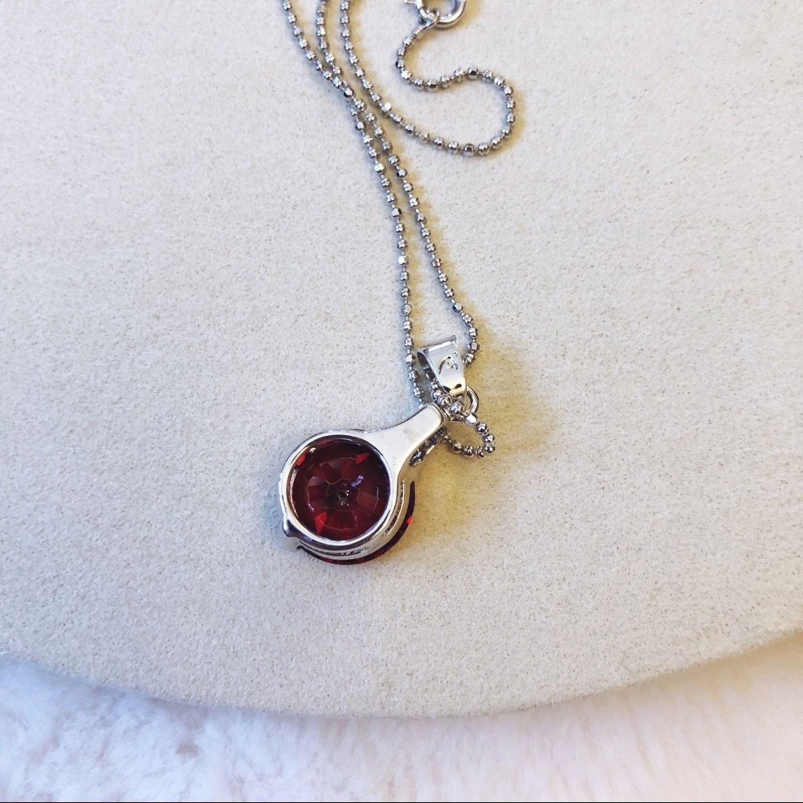 Other Silver Red Crystal Necklace Size ONE SIZE - 5 Thumbnail