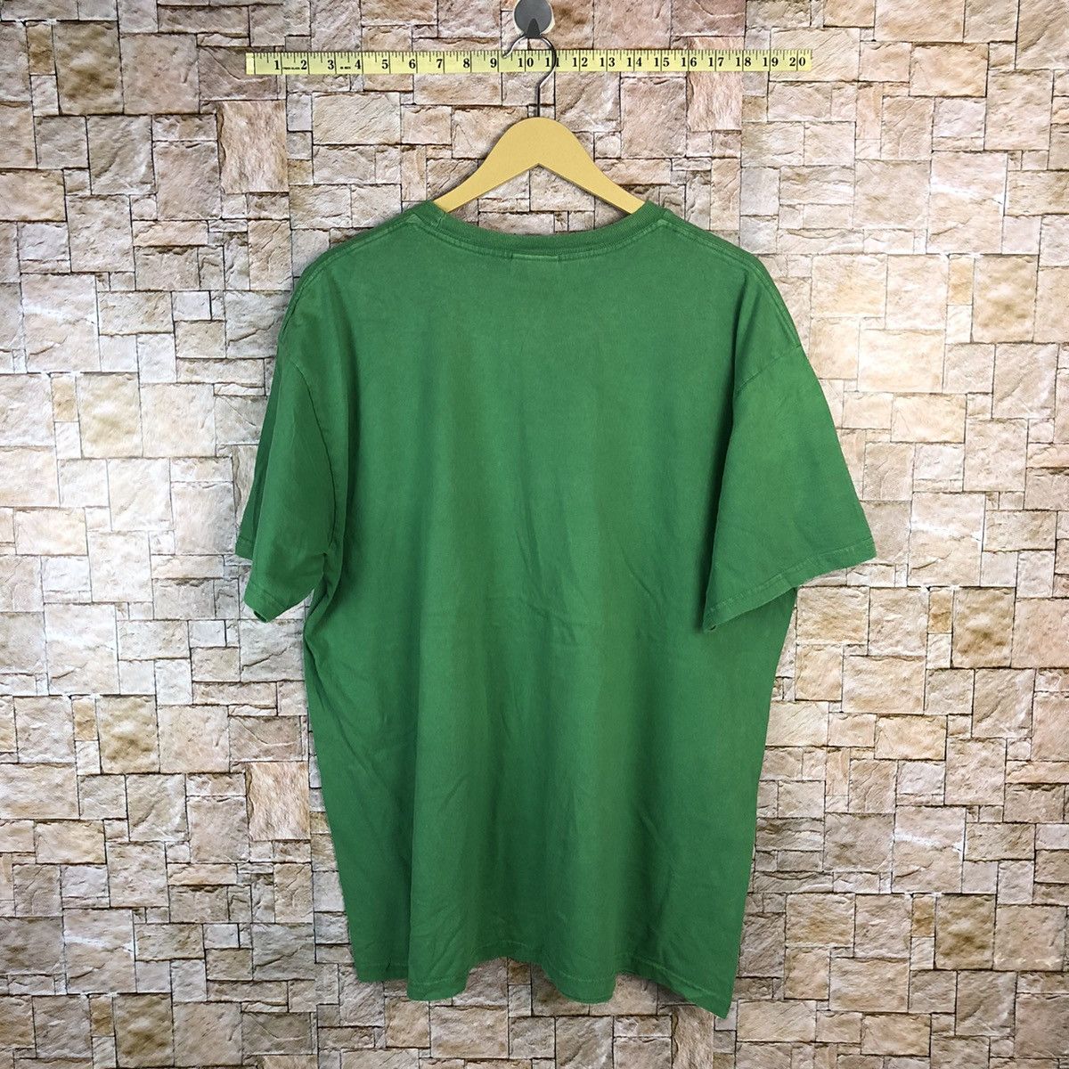 Nike Nike Green T-Shirt #A542 Size US XL / EU 56 / 4 - 13 Thumbnail