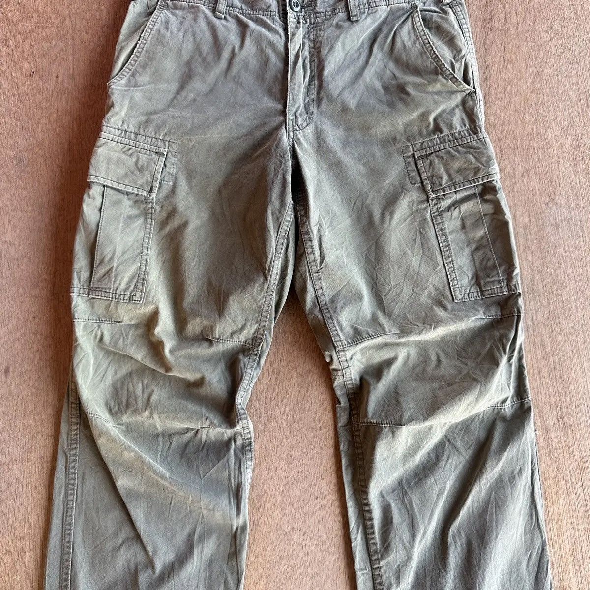 Uniqlo UNIQLO Utility Tactical Japanese Multi Cargo Pants Size M Size US 32 / EU 48 - 4 Thumbnail