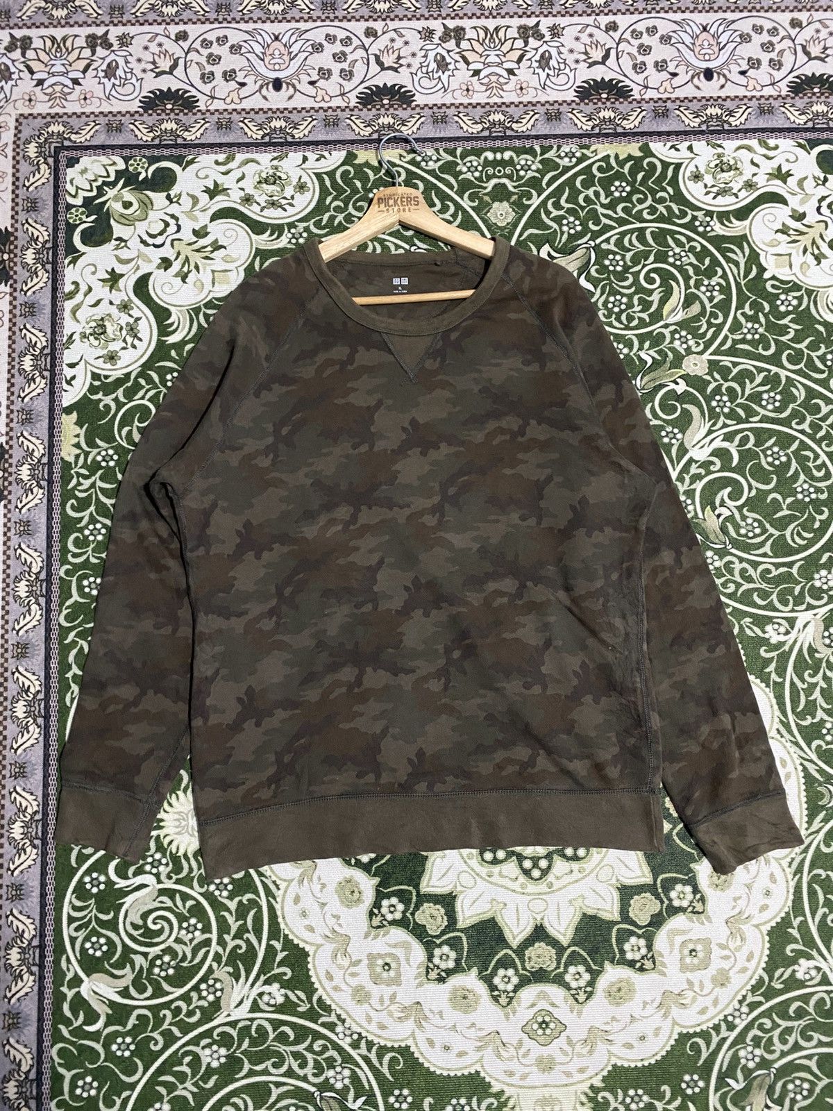 Uniqlo Uniqlo Camouflage sweatshirt pullover XL Size US XL / EU 56 / 4 - 1 Thumbnail