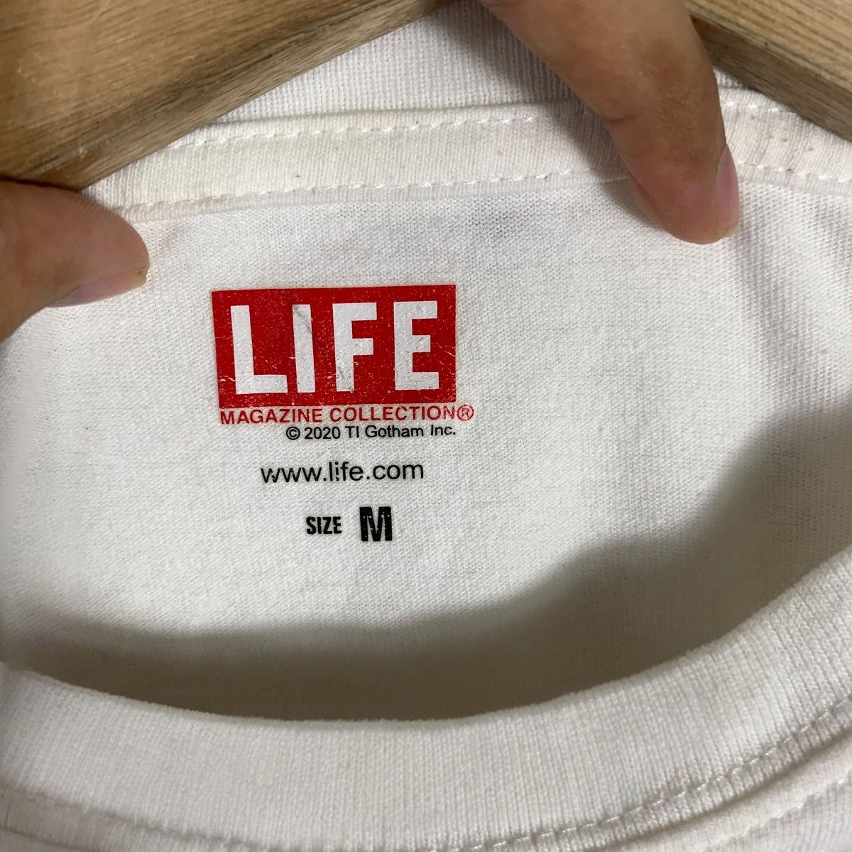 Vintage LIFE MAGAZINE COLLECTION Dog Companion Alfa Romeo Tee Shirt Size M / US 6-8 / IT 42-44 - 6 Thumbnail
