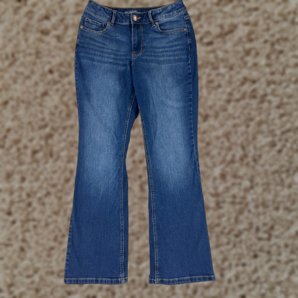 Vintage Maurices Jeans Women 8 Blue Denim Bootcut High Rise 27x30 Regular Stretch Cotton 5-Pocket Zipper Distressed Size 30" / US 8 / IT 44 - 1 Thumbnail