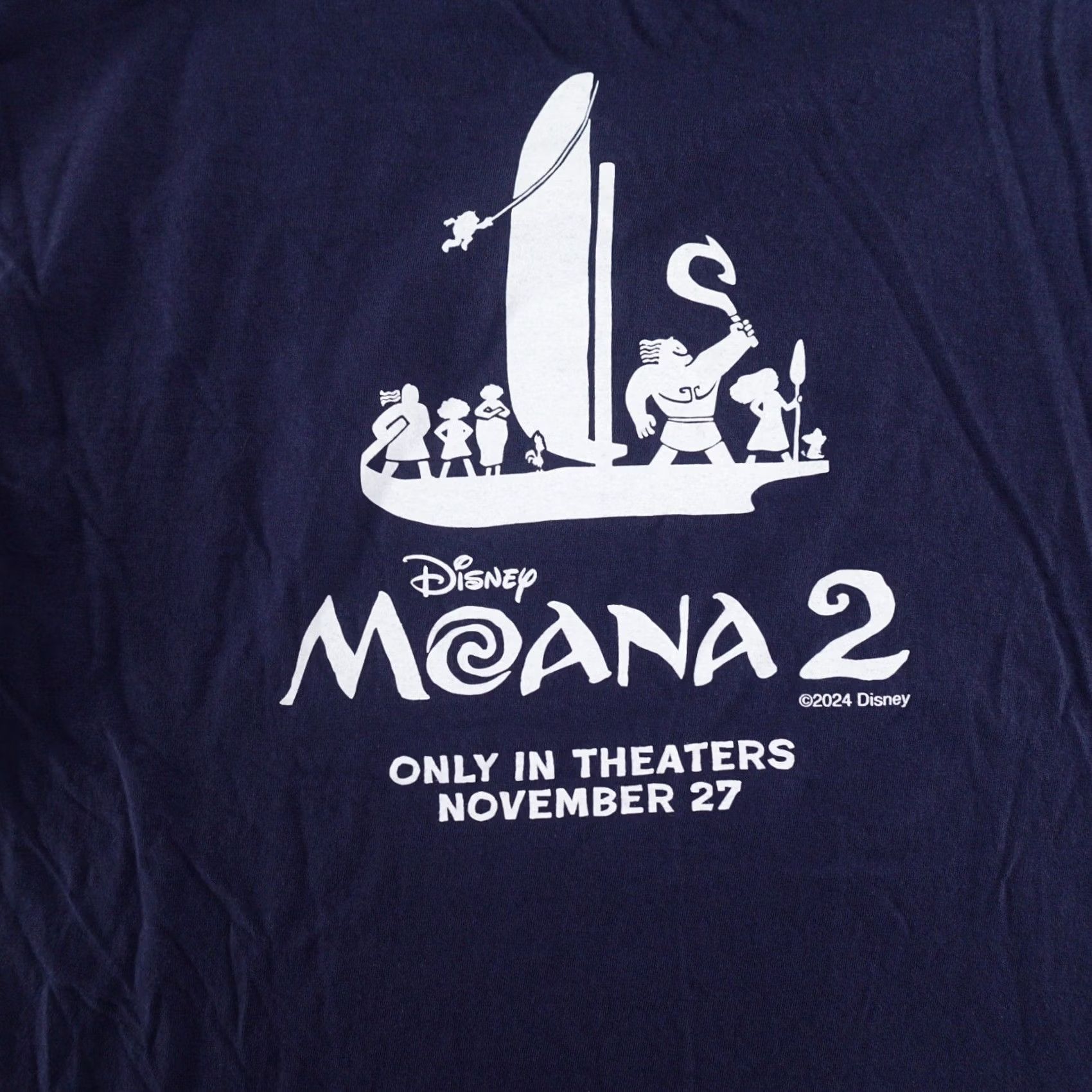 Port & Company Moana Movie Promo XL (22X30) Blue T-Shirt Mens Capri? Size US XL / EU 56 / 4 - 2 Thumbnail