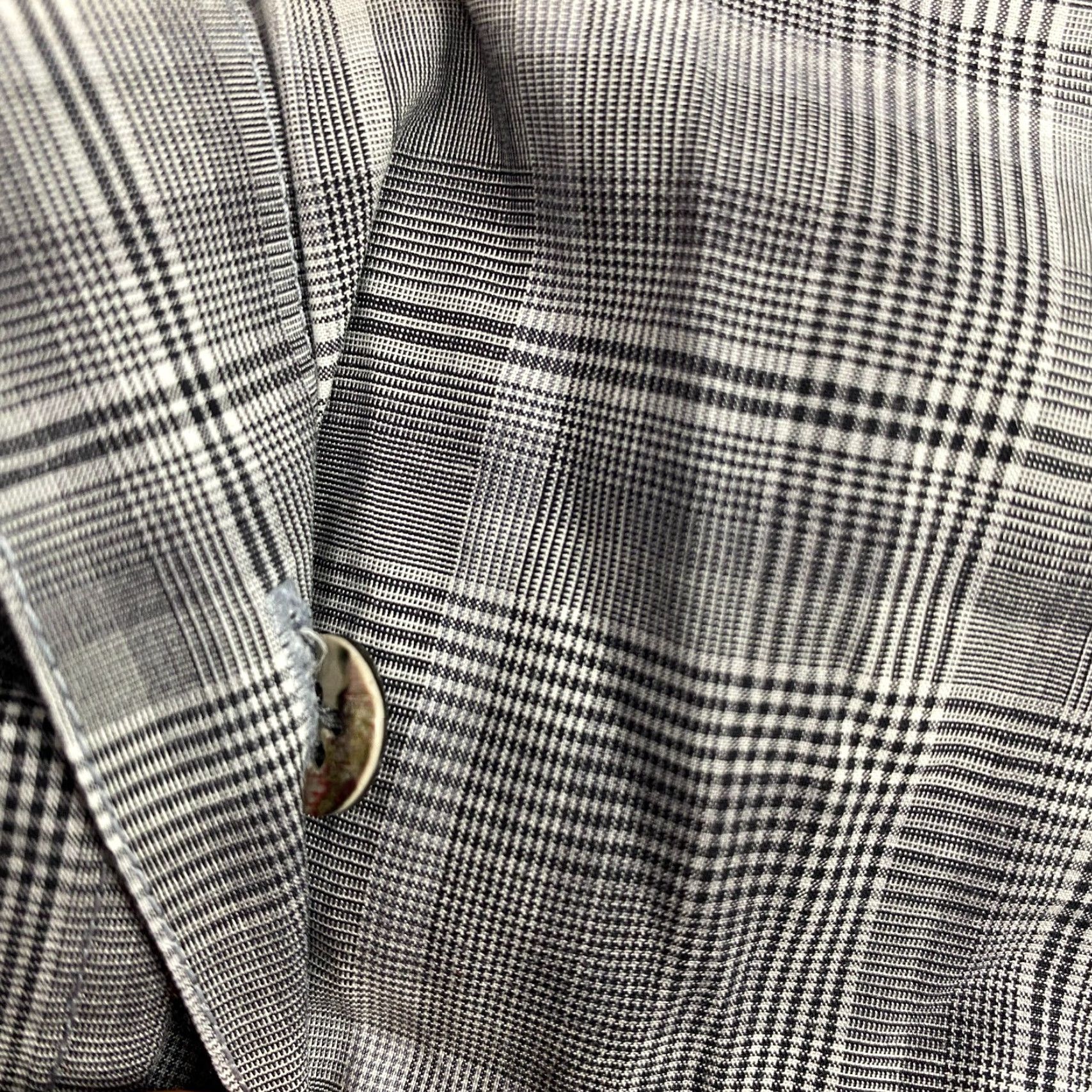 Theory VINTAGE? No. Theory Button-Up Shirt Mens L Gray Plaid Cotton Blend Mother of Pearl Buttons Long Sleeve Regular Fit Size US L / EU 52-54 / 3 - 5 Thumbnail