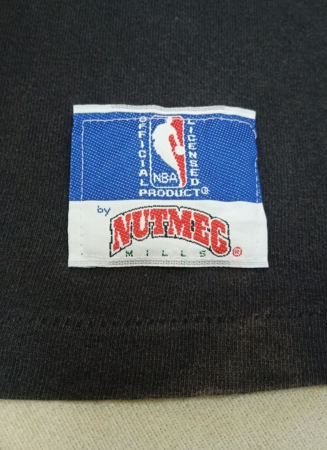 NBA Vintage 90s NBA Charlotte Hornets T-shirt Size US L / EU 52-54 / 3 - 12 Thumbnail