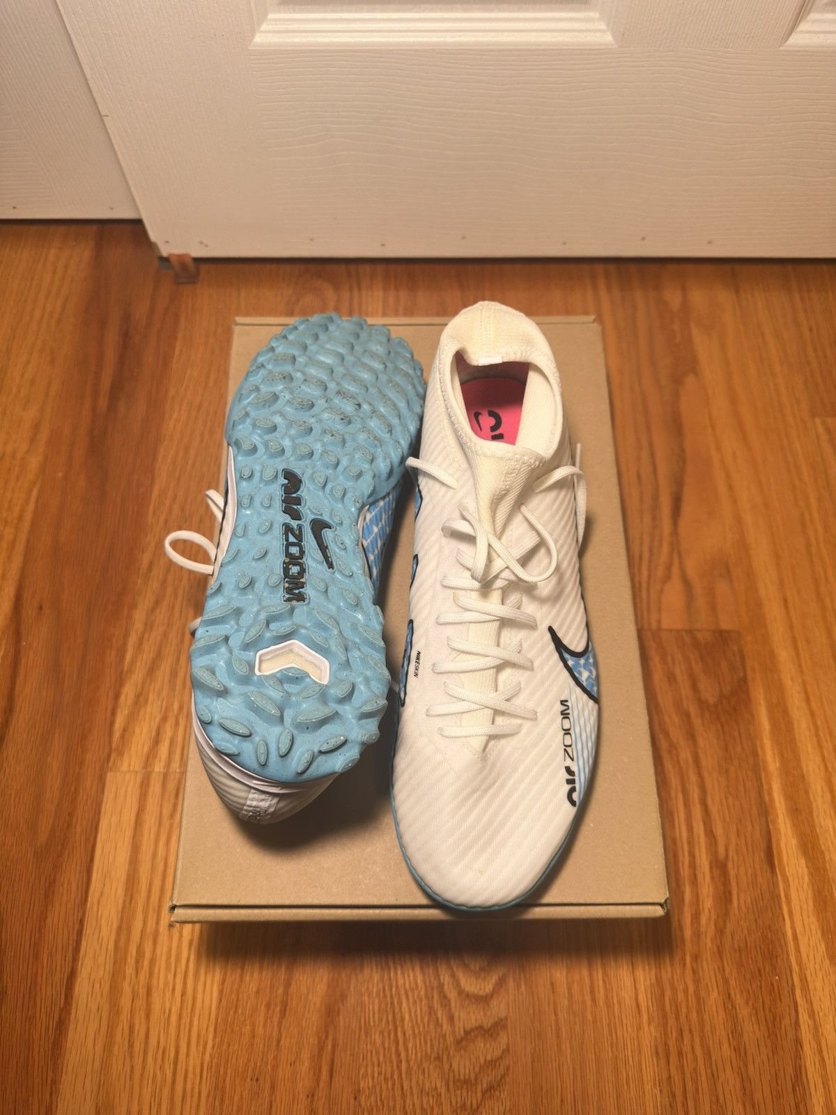 Nike NIKE ZOOM SUPERFLY 9 ACADEMY TF Size US 10.5 / EU 43-44 - 3 Thumbnail