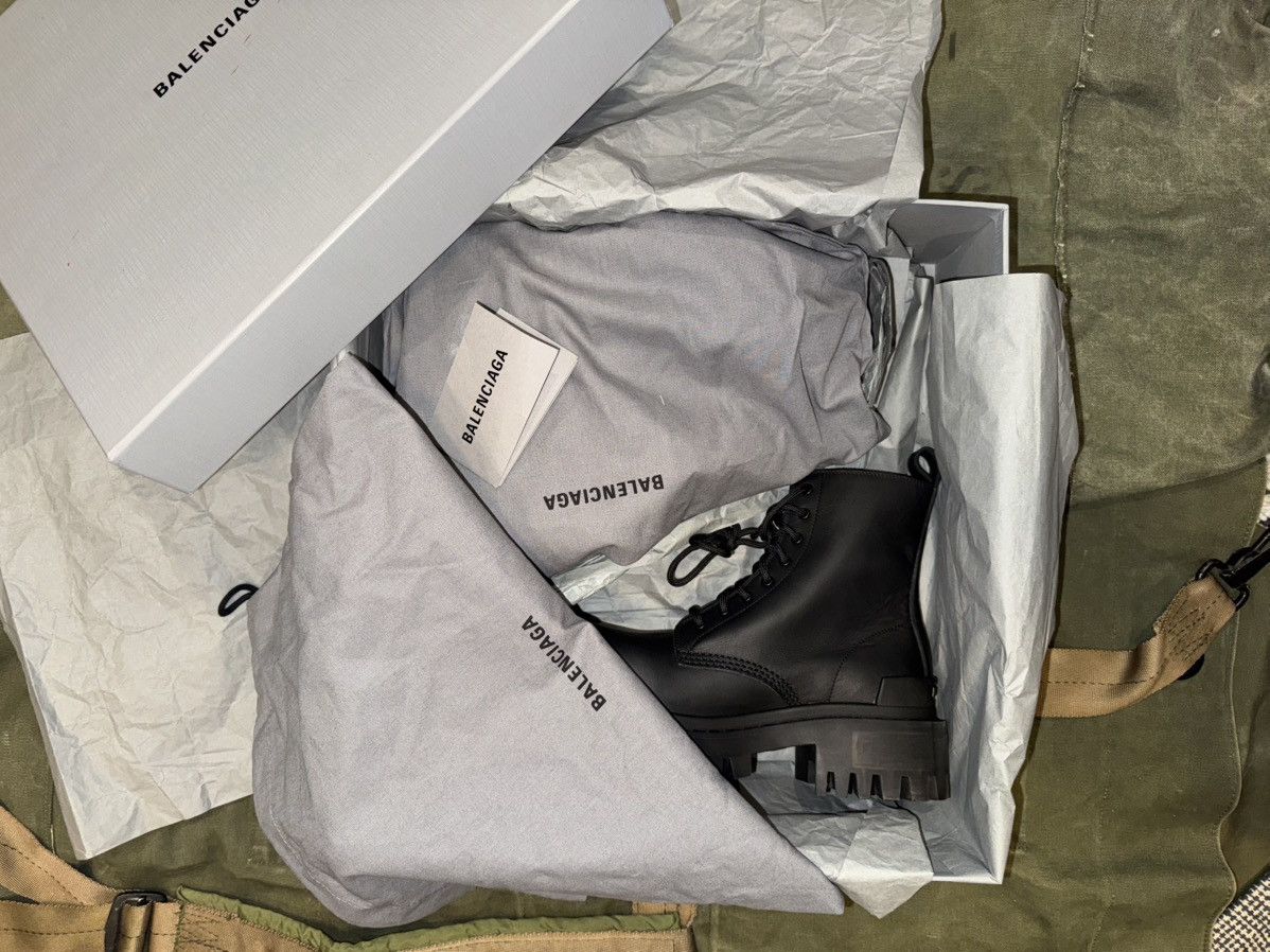 Balenciaga Balenciaga Strike Lace-up Boot Size US 5 / IT 35 - 10 Thumbnail