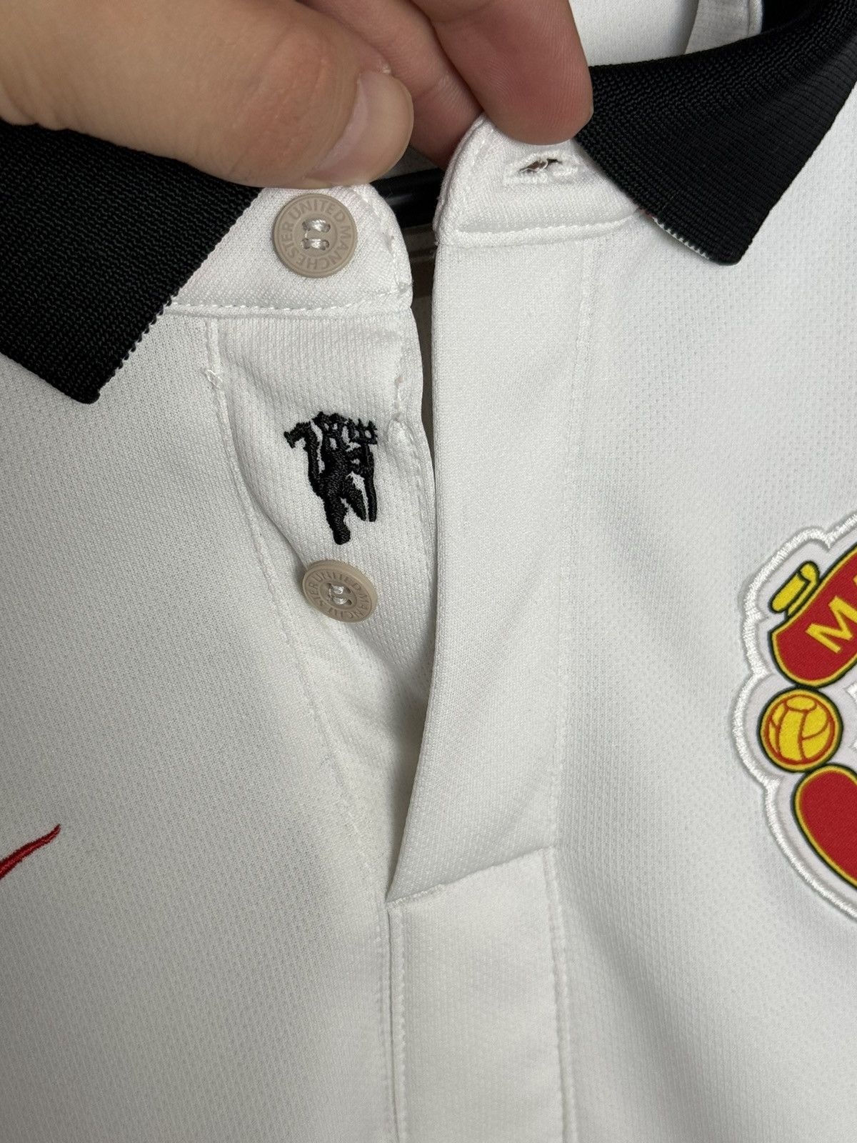 Nike Manchester United 14/15 Away Di Maria Football Jersey Size US S / EU 44-46 / 1 - 7 Thumbnail
