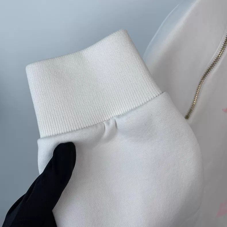 Louis Vuitton Louis Vuitton White Badge Alphabet Long Sleeve Sweatshirt Size US M / EU 48-50 / 2 - 8 Thumbnail