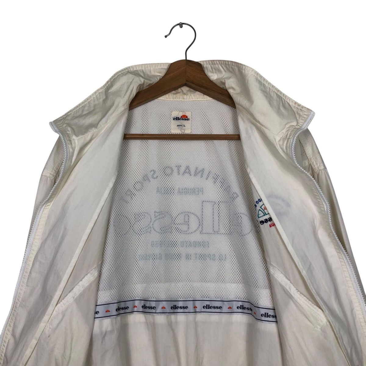 Japanese Brand ellesse 80s/90s White Zip-Up Windbreaker – Mesh Lining Size US L / EU 52-54 / 3 - 15 Thumbnail