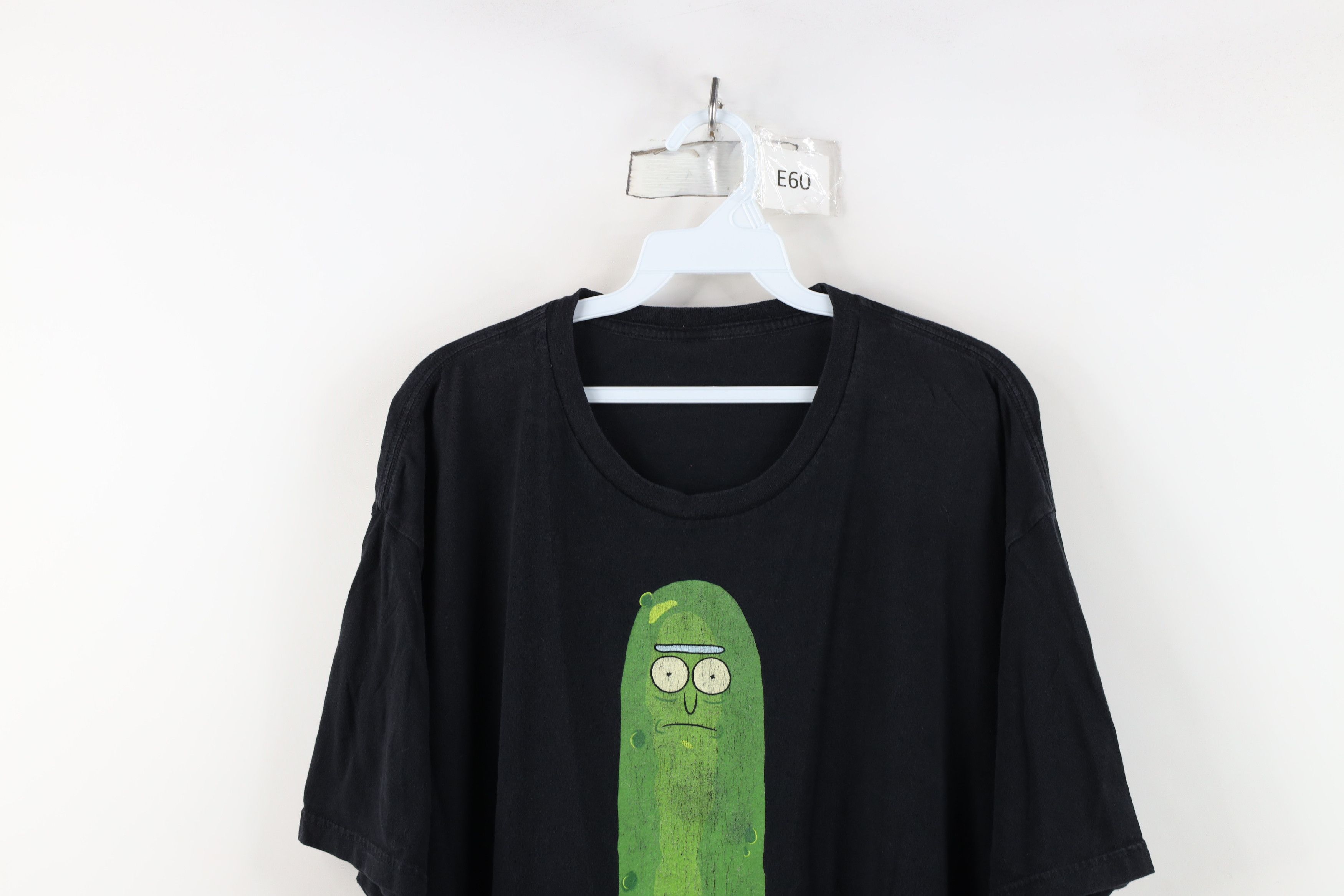 Vintage Vintage Y2K Rick and Morty Pickle Short Sleeve T-Shirt Black Size US XXL / EU 58 / 5 - 2 Thumbnail
