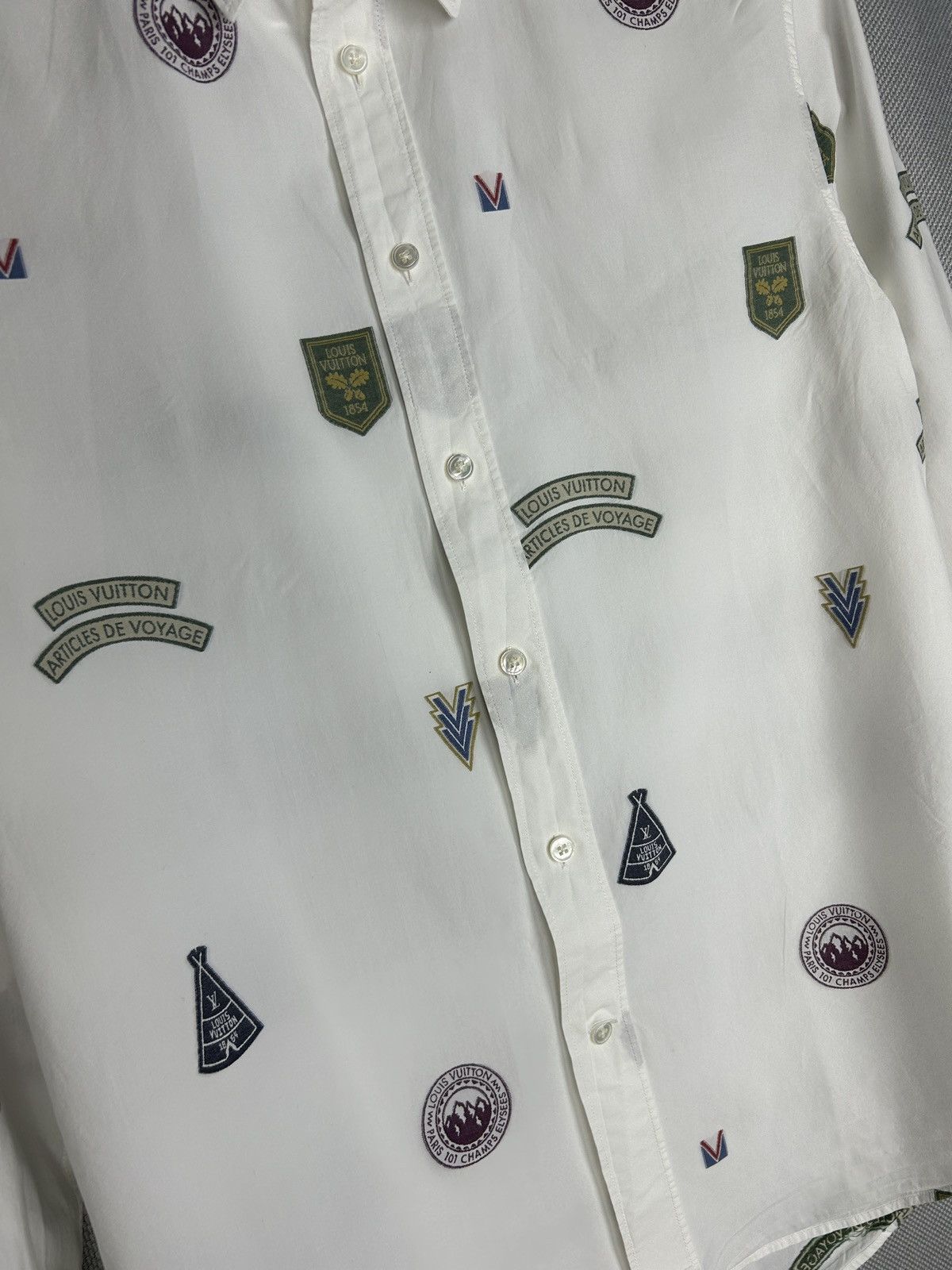 Louis Vuitton Louis Vuitton Embroidered Multi Logo Shirt Button Up Size US S / EU 44-46 / 1 - 8 Thumbnail