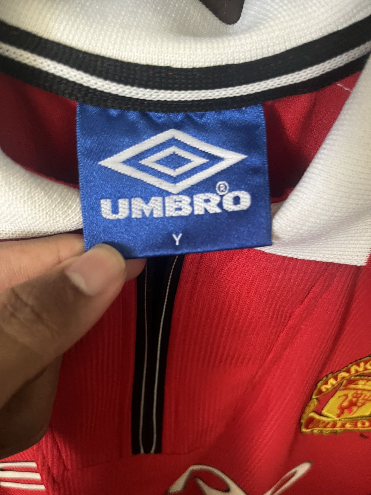 Umbro MAN UTD 1998/99 | YORKE 19 Size US S / EU 44-46 / 1 - 3 Thumbnail