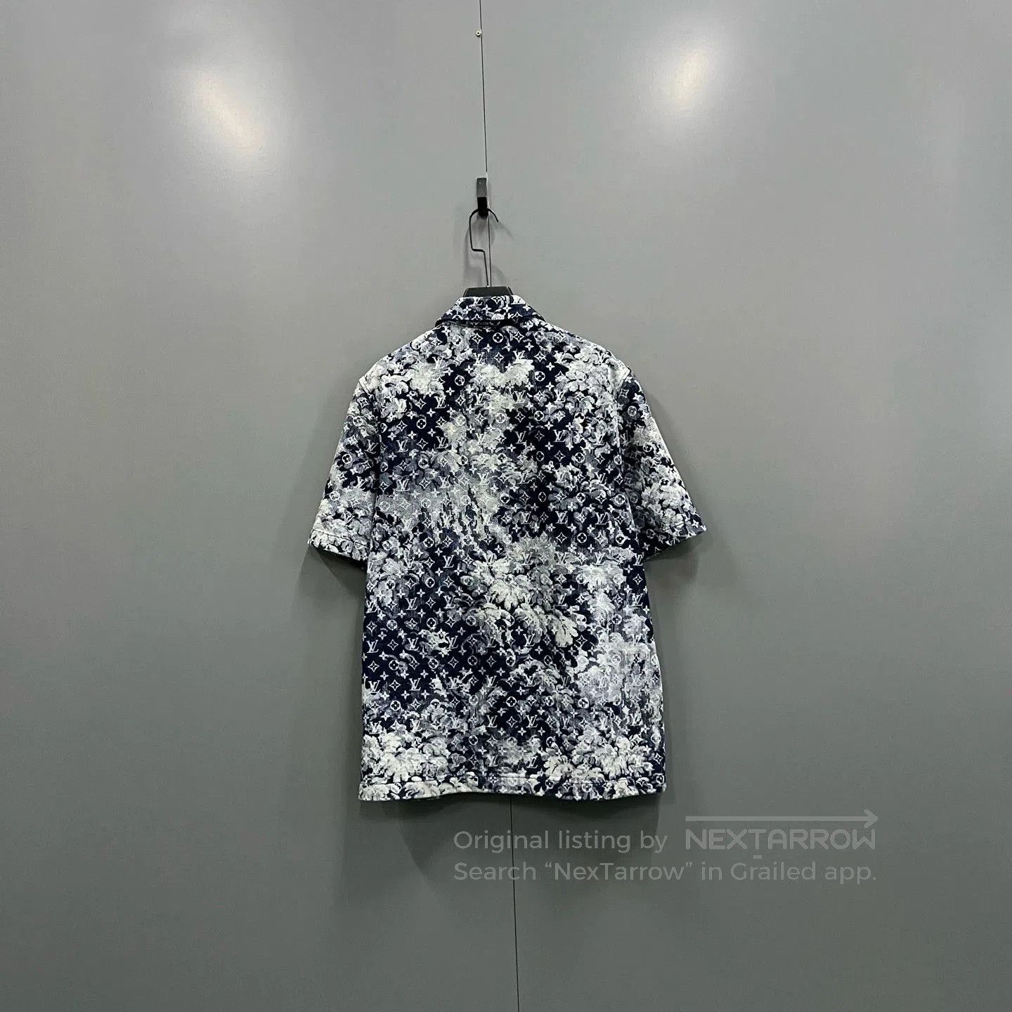 Louis Vuitton Louis Vuitton Tie-Dye Logo Short Sleeve Shirt. Size US L / EU 52-54 / 3 - 2 Thumbnail
