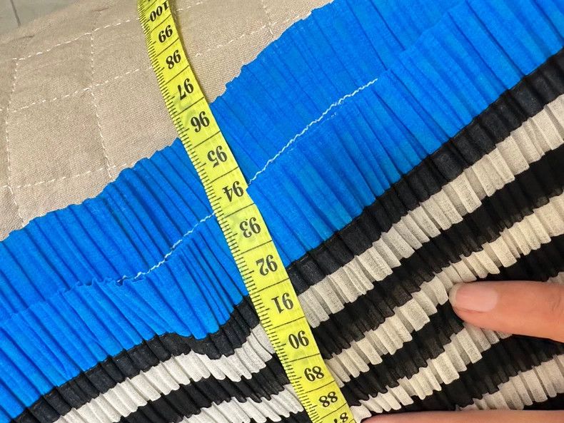 Issey Miyake Issey Miyake size:M Black and white striped skirt Size 22" - 4 Thumbnail