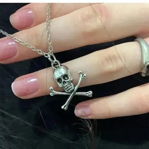 Other Fashion Skull Pendant Necklace Size ONE SIZE - 3 Thumbnail