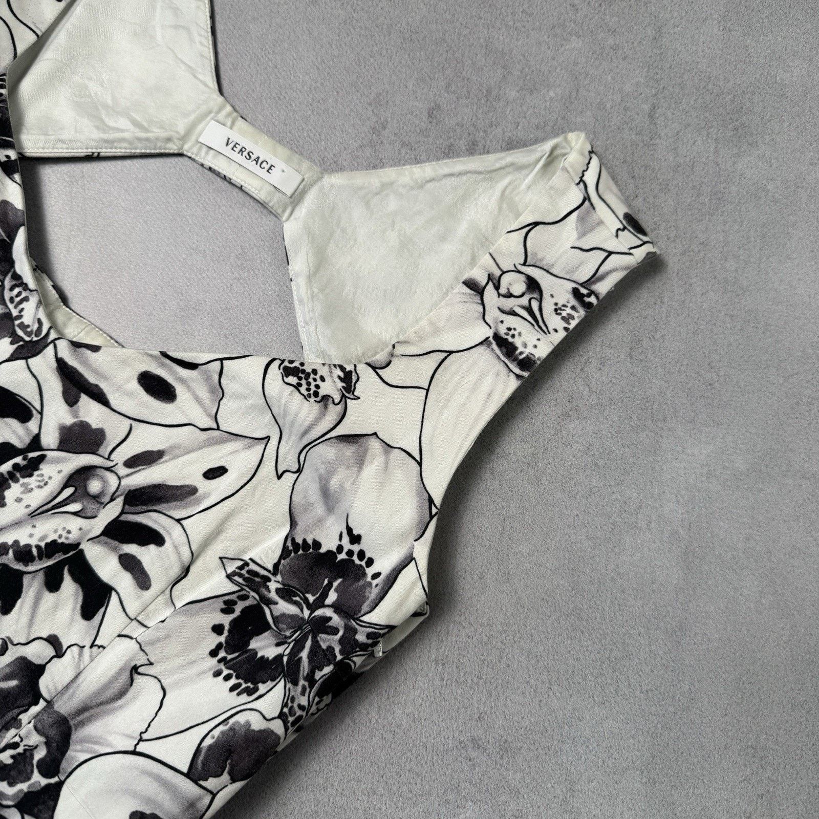 Versace Versace Women Mini Dress Short Flower Print White Size 44 Size M / US 6-8 / IT 42-44 - 3 Thumbnail