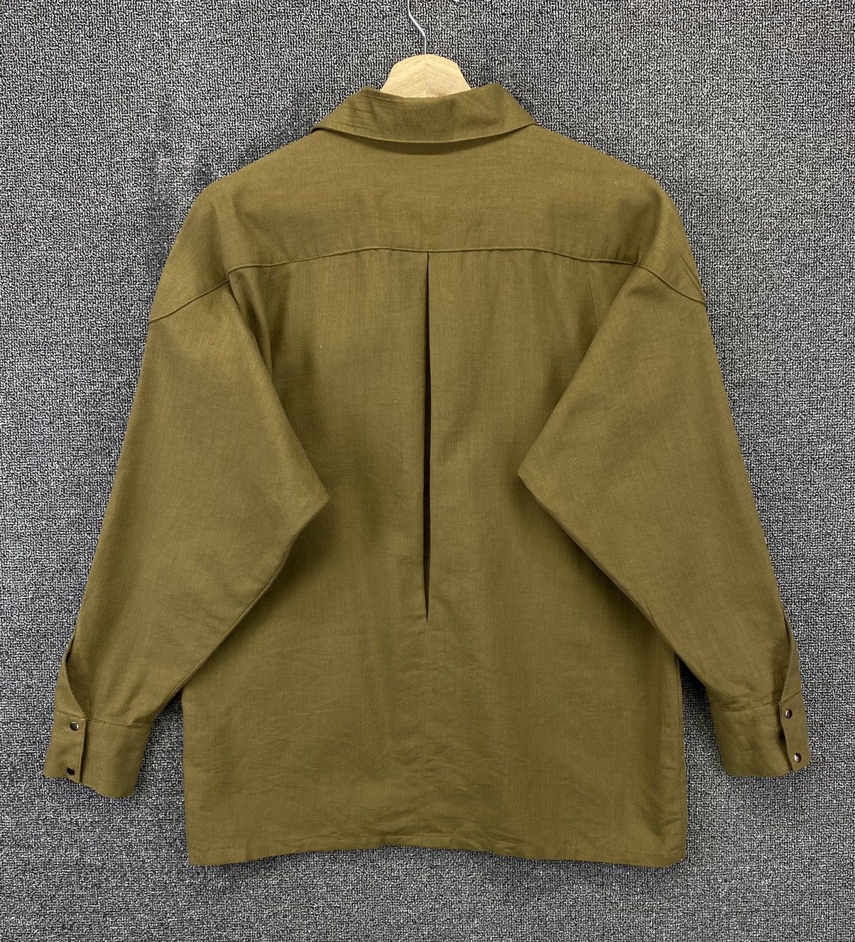 Karl Lagerfeld Vintage Karl Lagerfeld Army Green Blouse Size M / US 6-8 / IT 42-44 - 10 Thumbnail