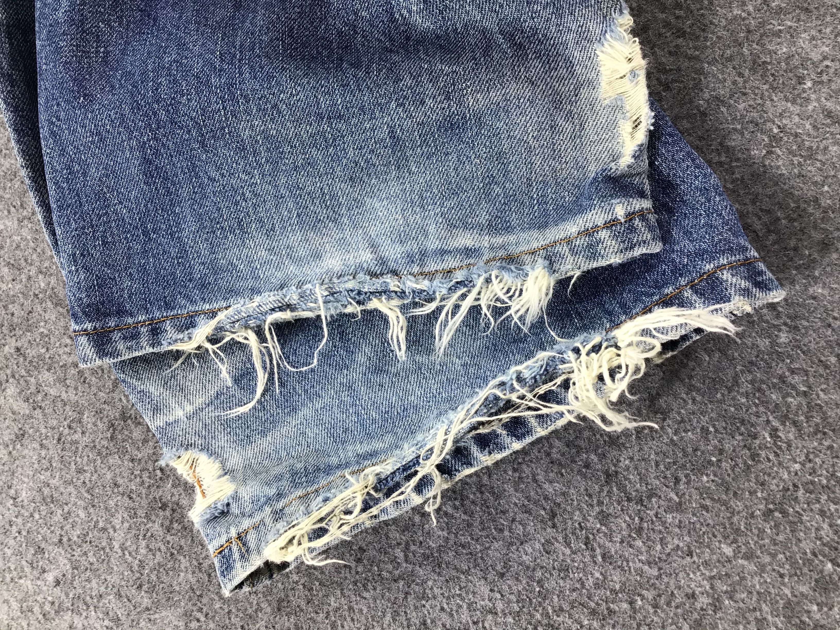 Levi's Vintage Levis 503 Jeans Faded Blue Denim KJ04 Size US 29 - 6 Thumbnail