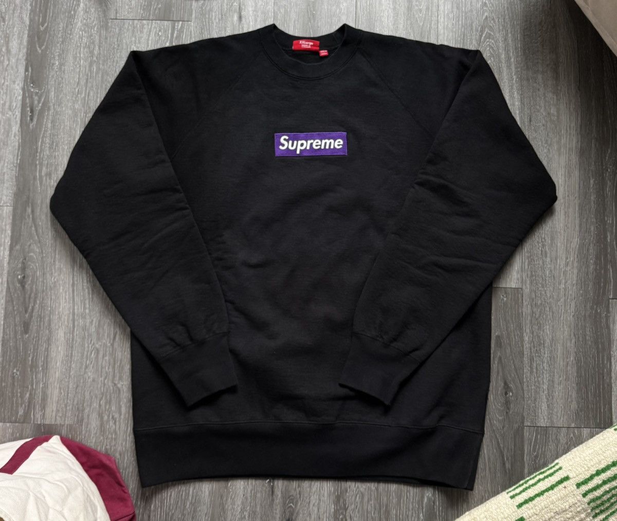 Supreme Supreme Purple on Black Box Logo Crewneck Size US XXL / EU 58 / 5 - 4 Thumbnail