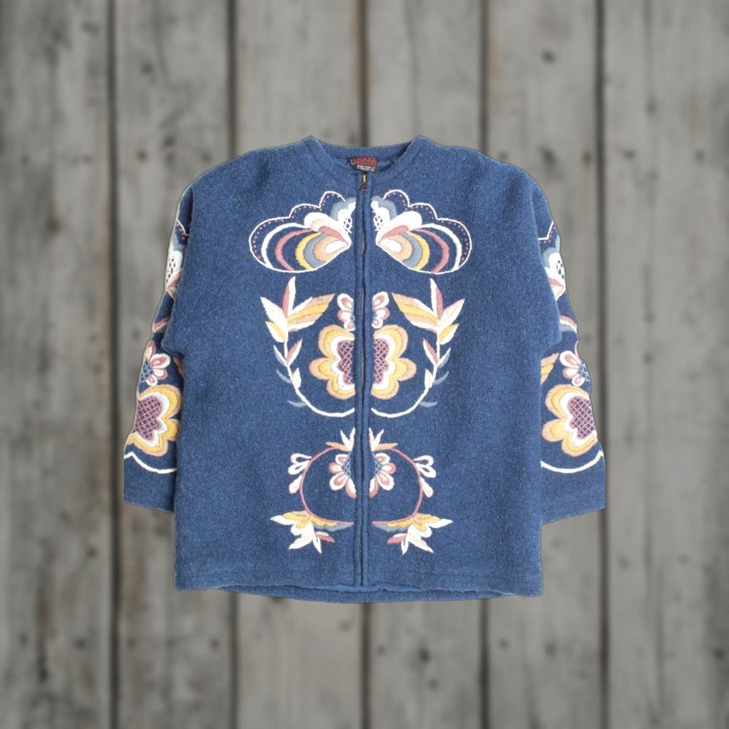 Vintage VINTAGE Dark Blue Floral Coat Small Embroidered Jacket Wool / Viscose / Nylon / Mohair 26.5” 22” Chest Womens Mens Girls Boys 445 Size US S / EU 44-46 / 1 - 1 Thumbnail