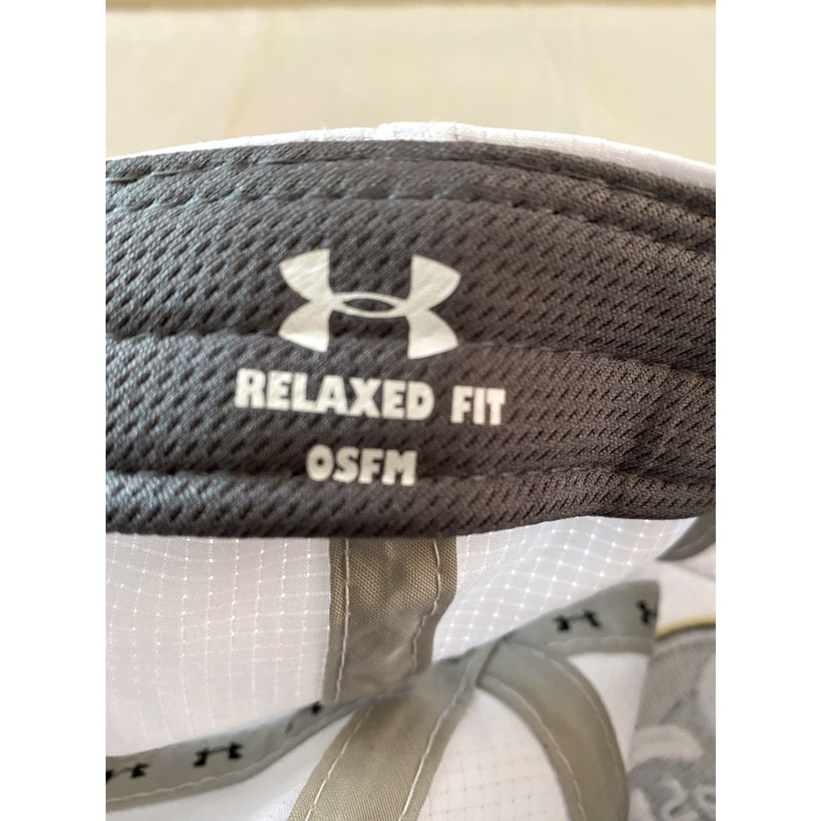 Under Armour Under Armour Adjustable Baseball Cap - Solid White - Lightweight Men's Hat Size ONE SIZE - 7 Thumbnail