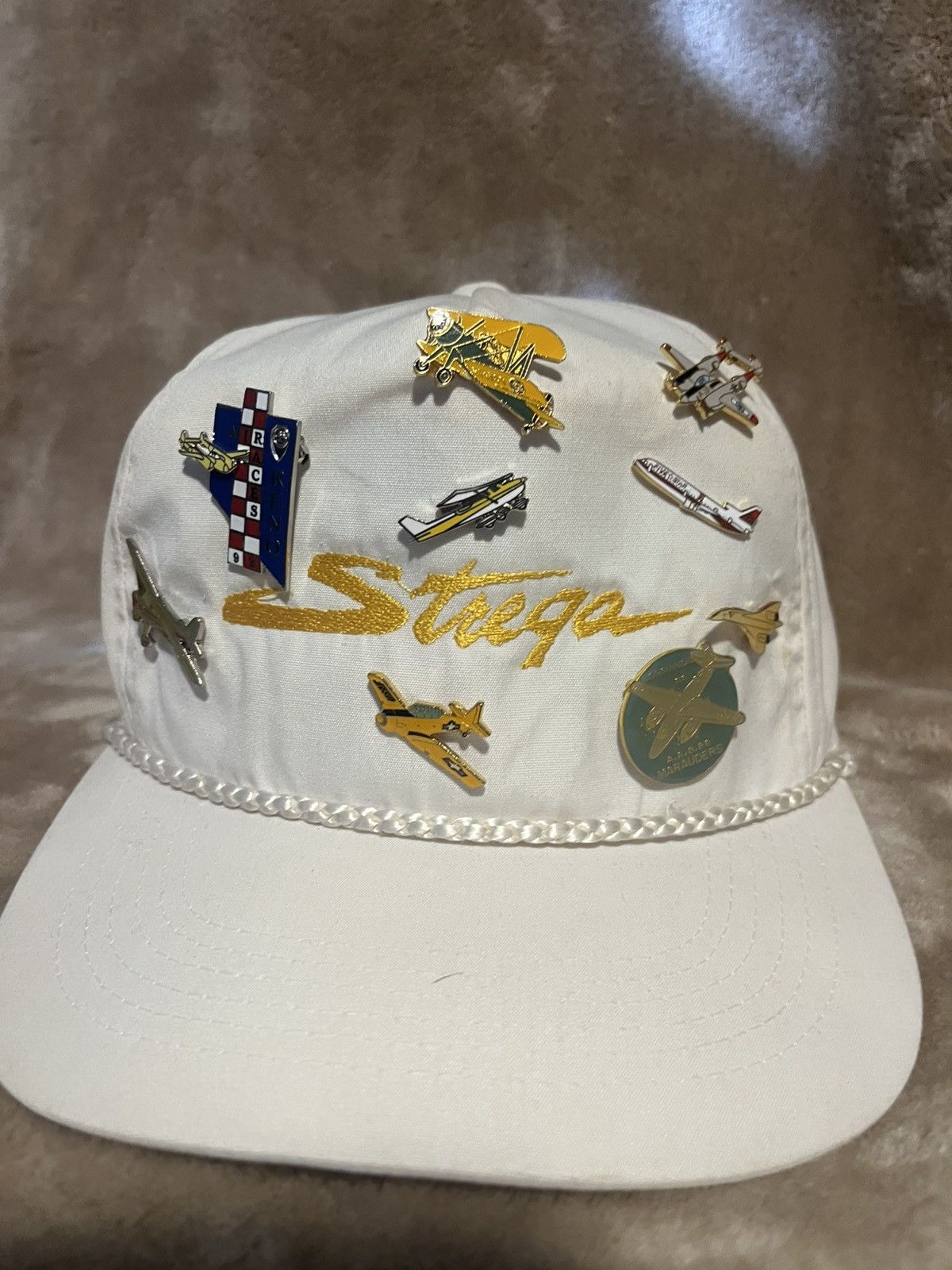 Fruit Of The Loom Vintage 90’s Strega Air and space museum, Air races Pin Hat Size ONE SIZE - 2 Thumbnail