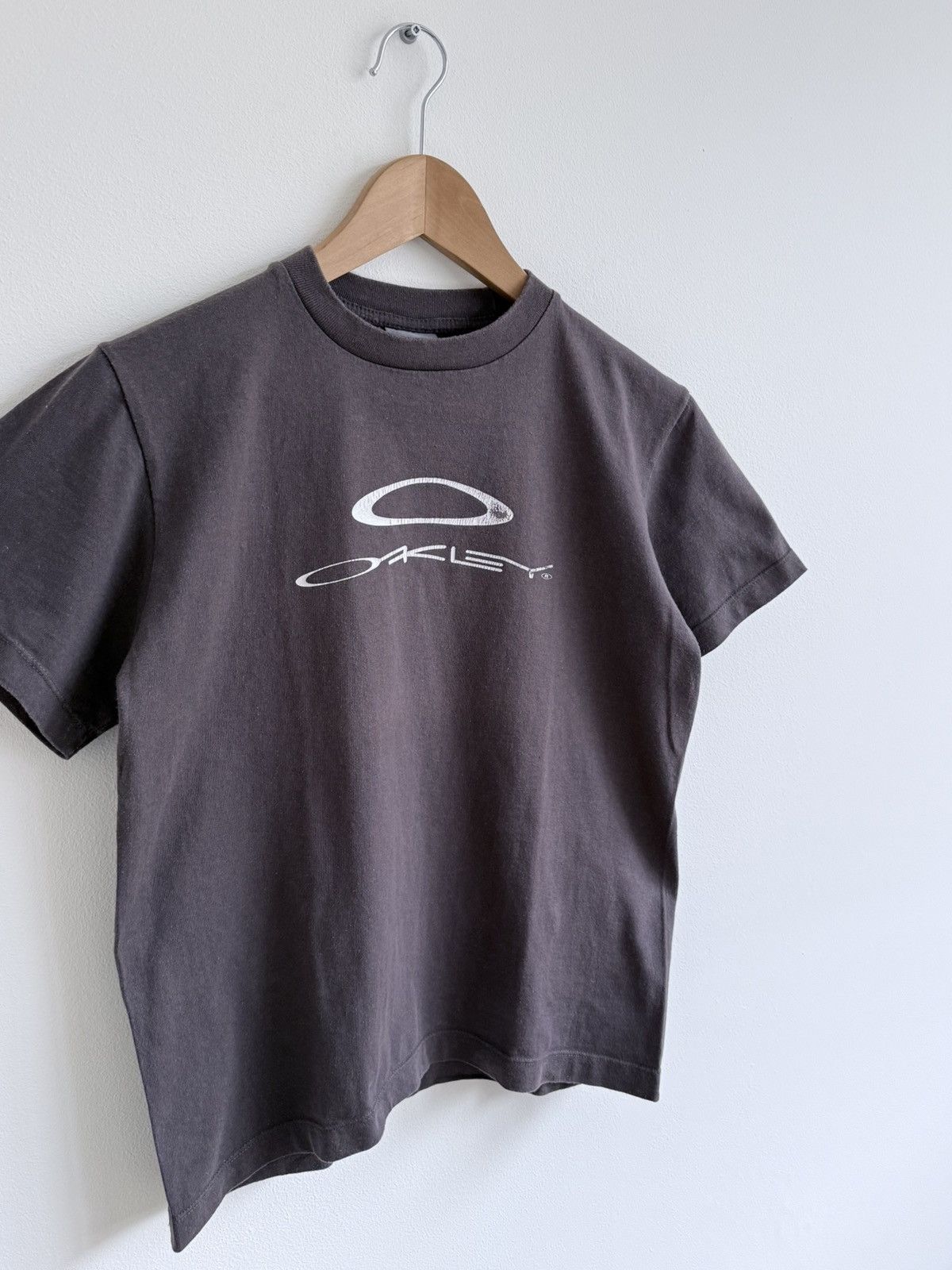 Oakley Vintage 90s Oakley Software Faded T-Shirt Size US S / EU 44-46 / 1 - 2 Thumbnail