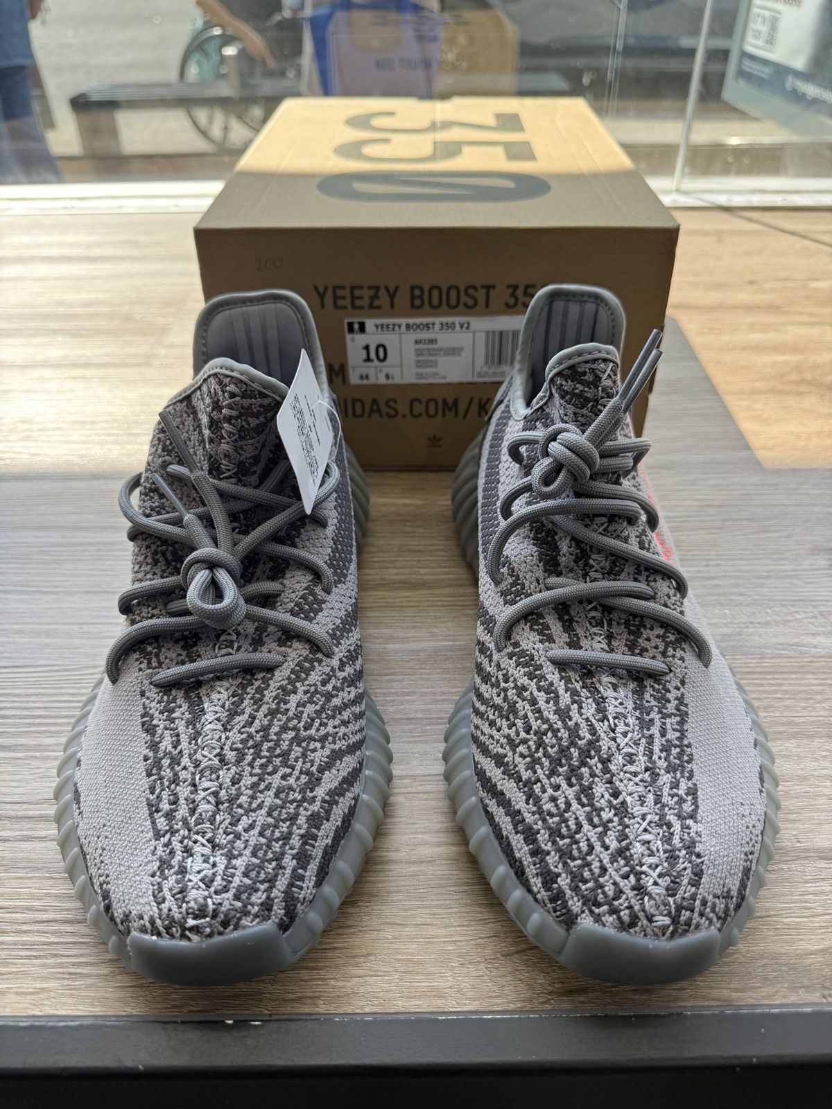 Yeezy Yeezy Boost 350 Beluga 2.0s Size US 10 / EU 43 - 3 Thumbnail