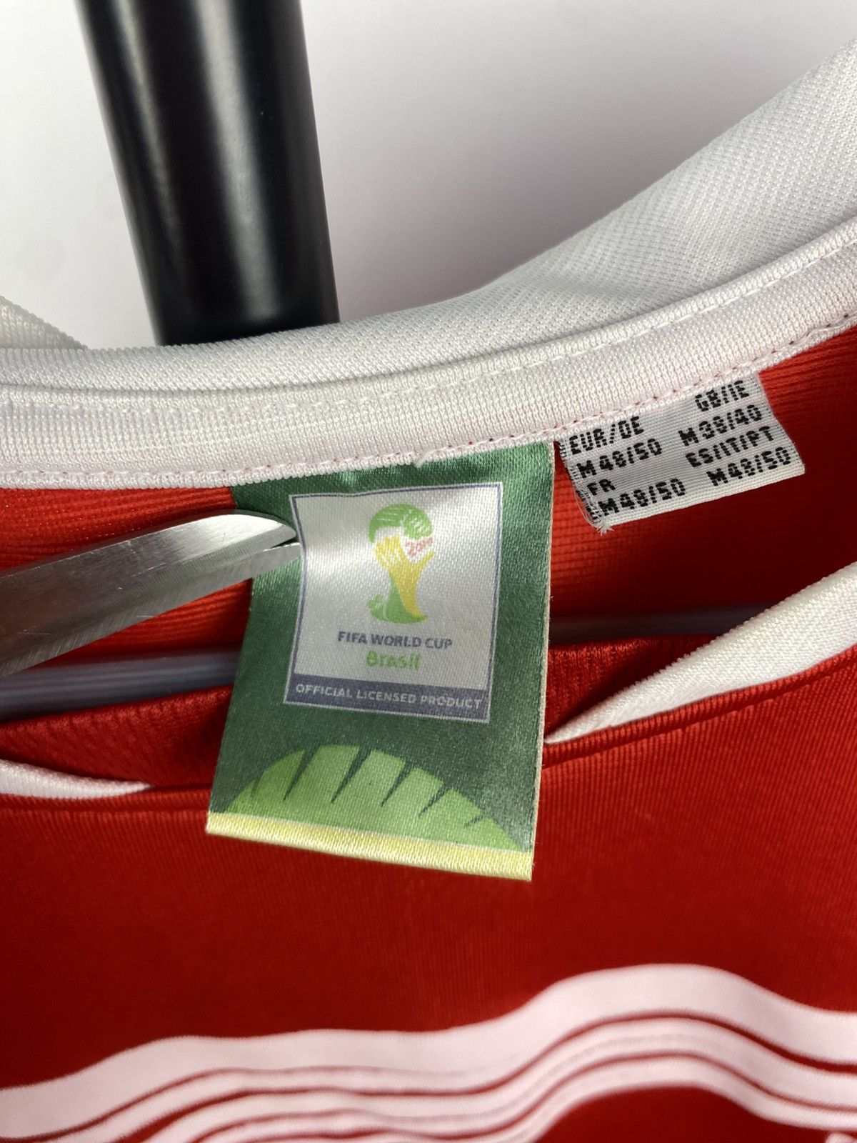 Vintage Vintage Suisse FIFA Brasil 2014 Soccer Jersey T Shirt Size US M / EU 48-50 / 2 - 6 Thumbnail