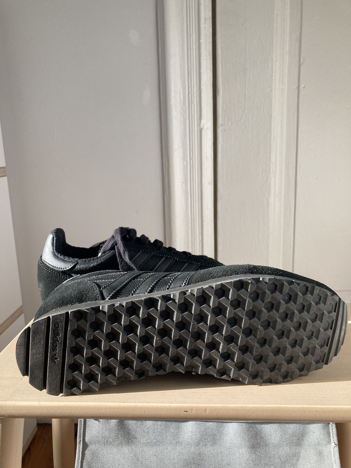 Adidas Adidas Haven Sneaker Size US 10 / EU 43 - 8 Thumbnail