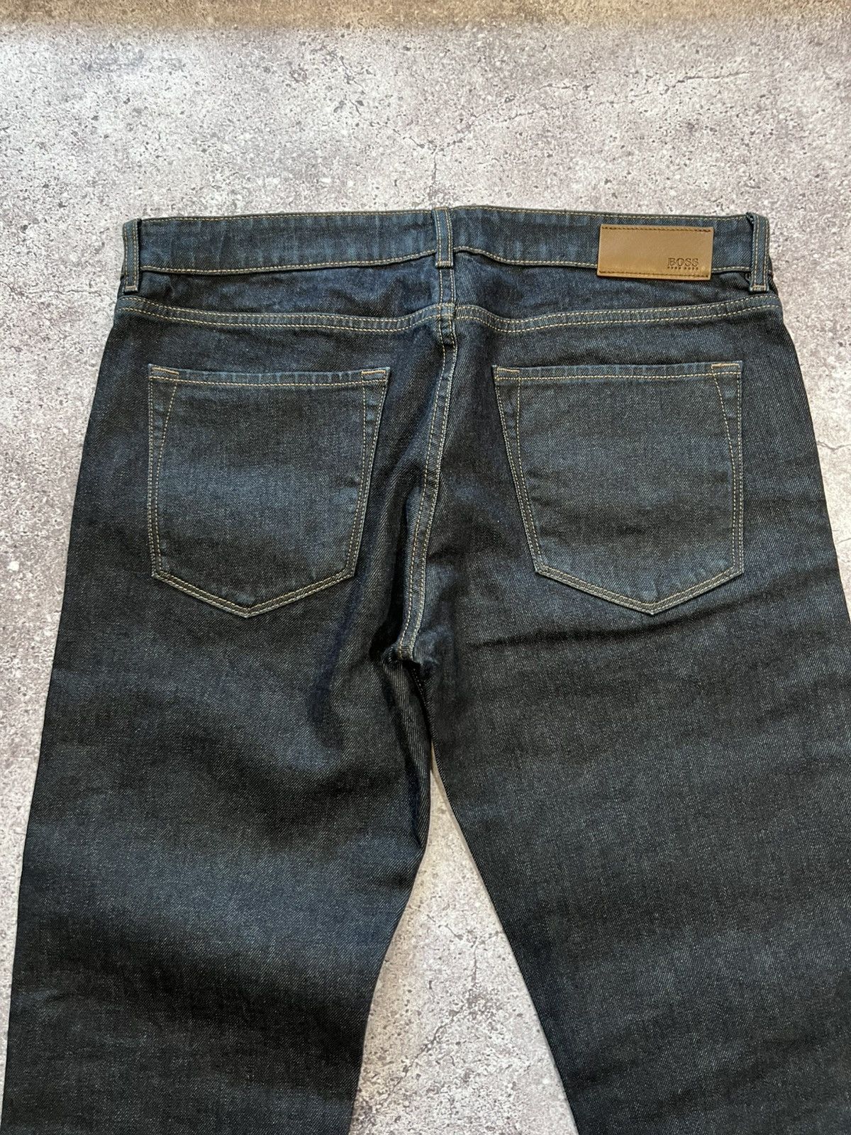 Hugo Boss HUGO BOSS Italian denim Jeans 36/32 Selvedge Size US 36 / EU 52 - 2 Thumbnail