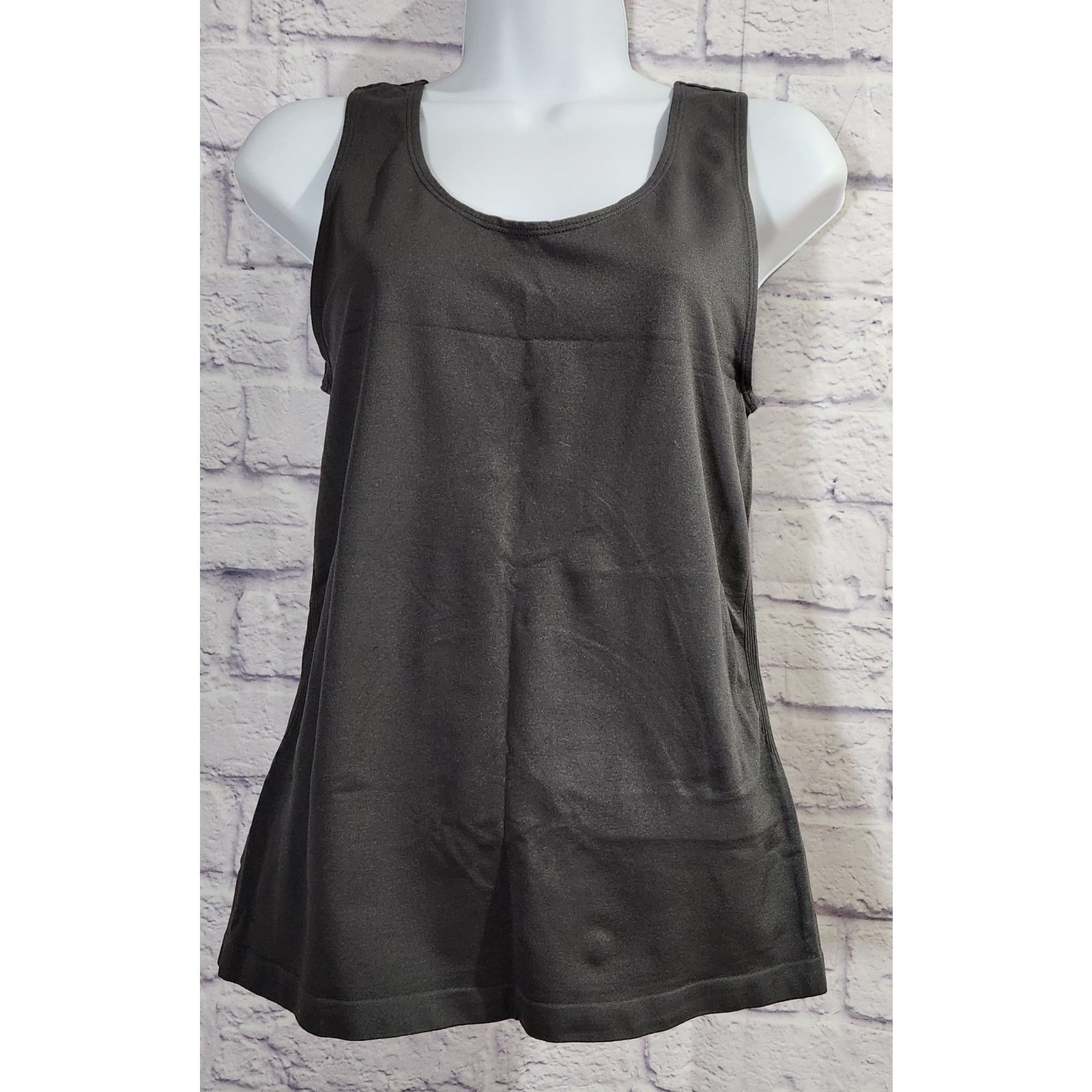 Other Dark Gray Sleeveless Round Neck Tank Top One Size Size ONE SIZE - 1 Thumbnail