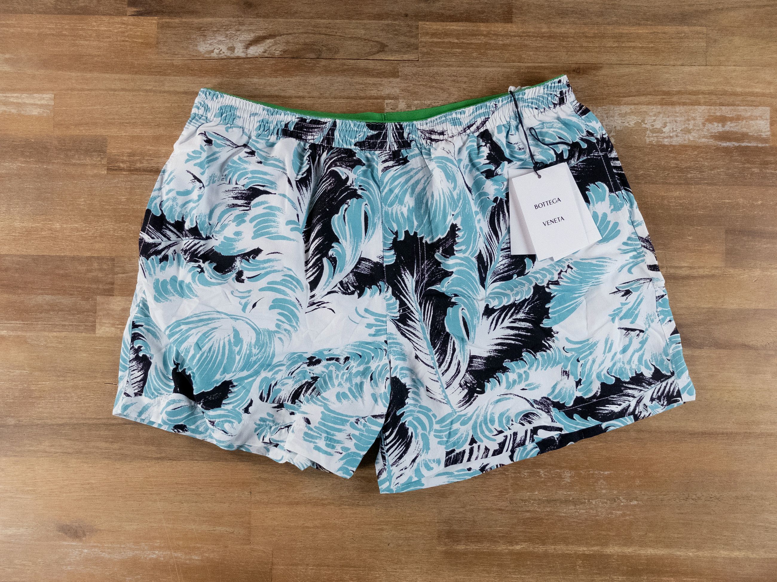 Bottega Veneta BOTTEGA VENETA white feather print nylon swim shorts Large Size US 34 / EU 50 - 1 Thumbnail
