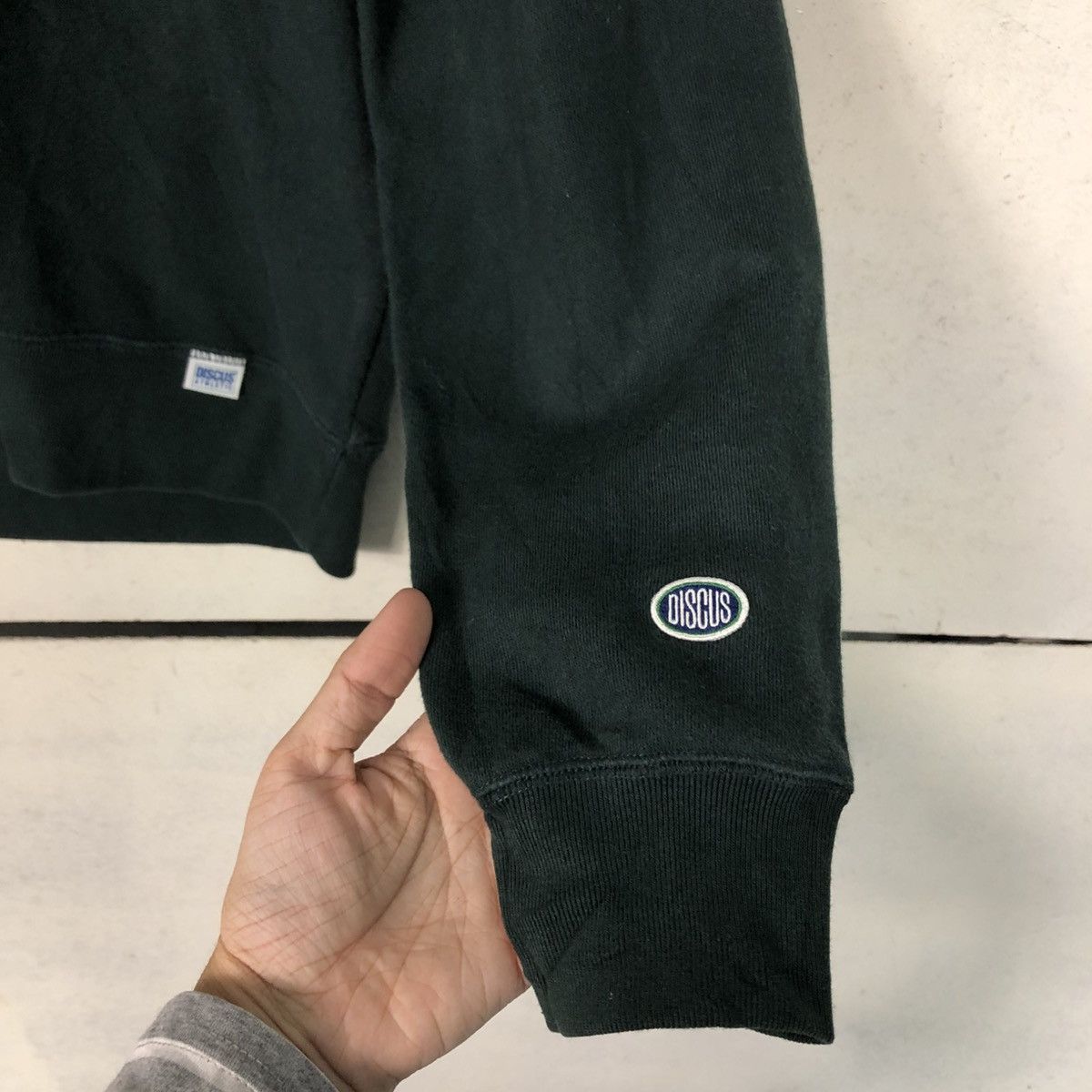 Vintage 📌Vintage Sweatshirt Crewneck Sportswear Discus Athletic Size US L / EU 52-54 / 3 - 13 Thumbnail
