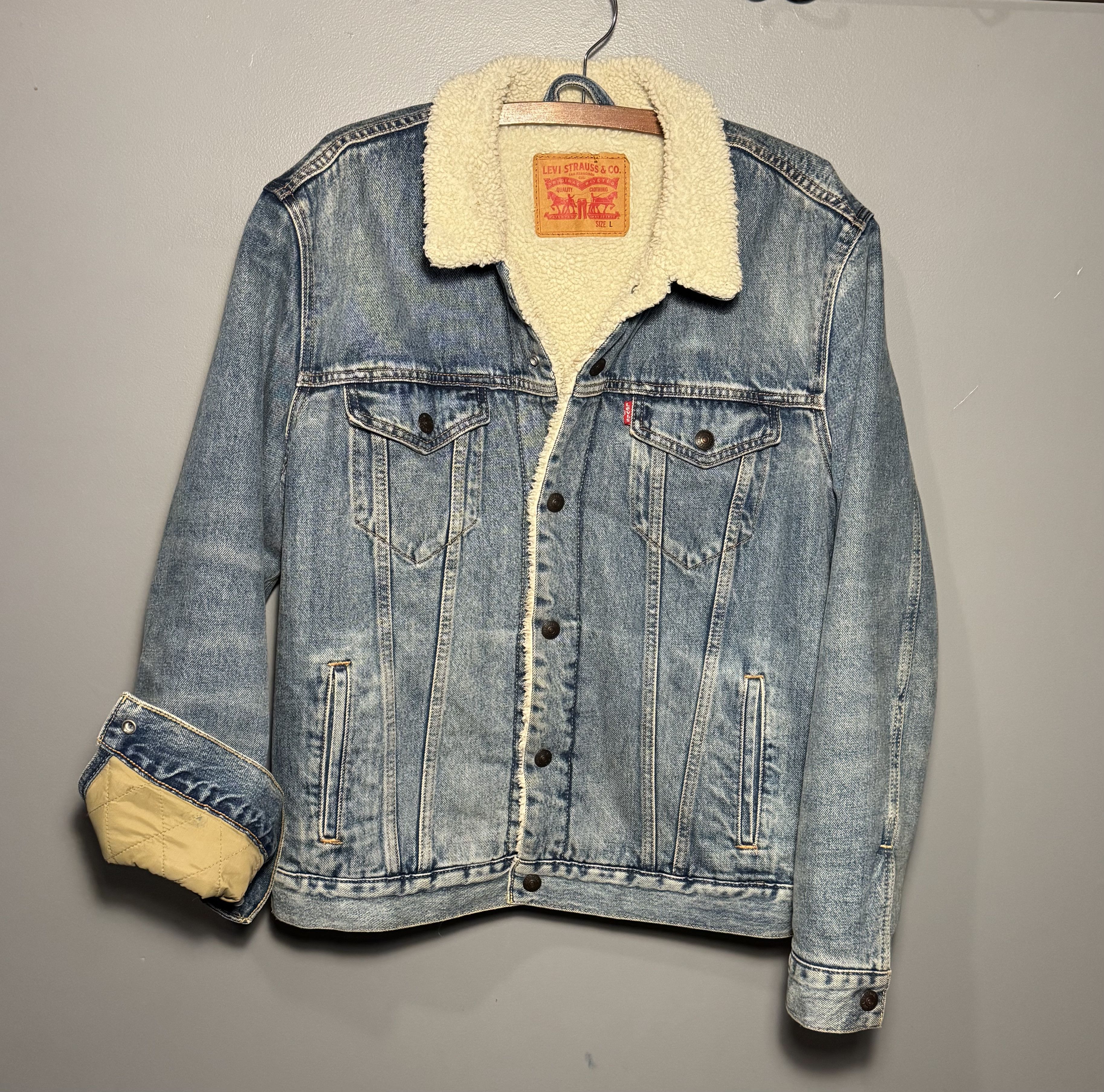 Levi's Levis Sherpa Trucker Jacket L Size US L / EU 52-54 / 3 - 1 Thumbnail