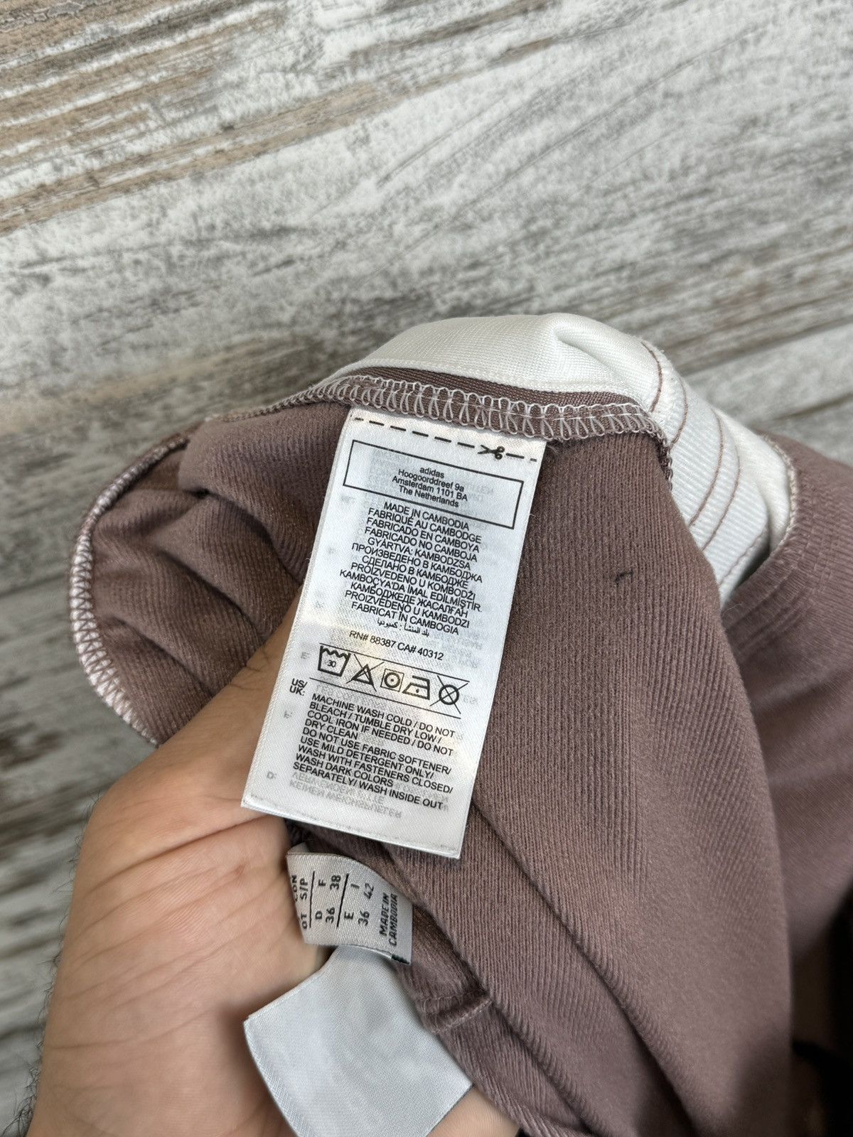 Adidas Women’s Adidas adibreak pants sweatpants streetwear Size 28" / US 6 / IT 42 - 12 Thumbnail