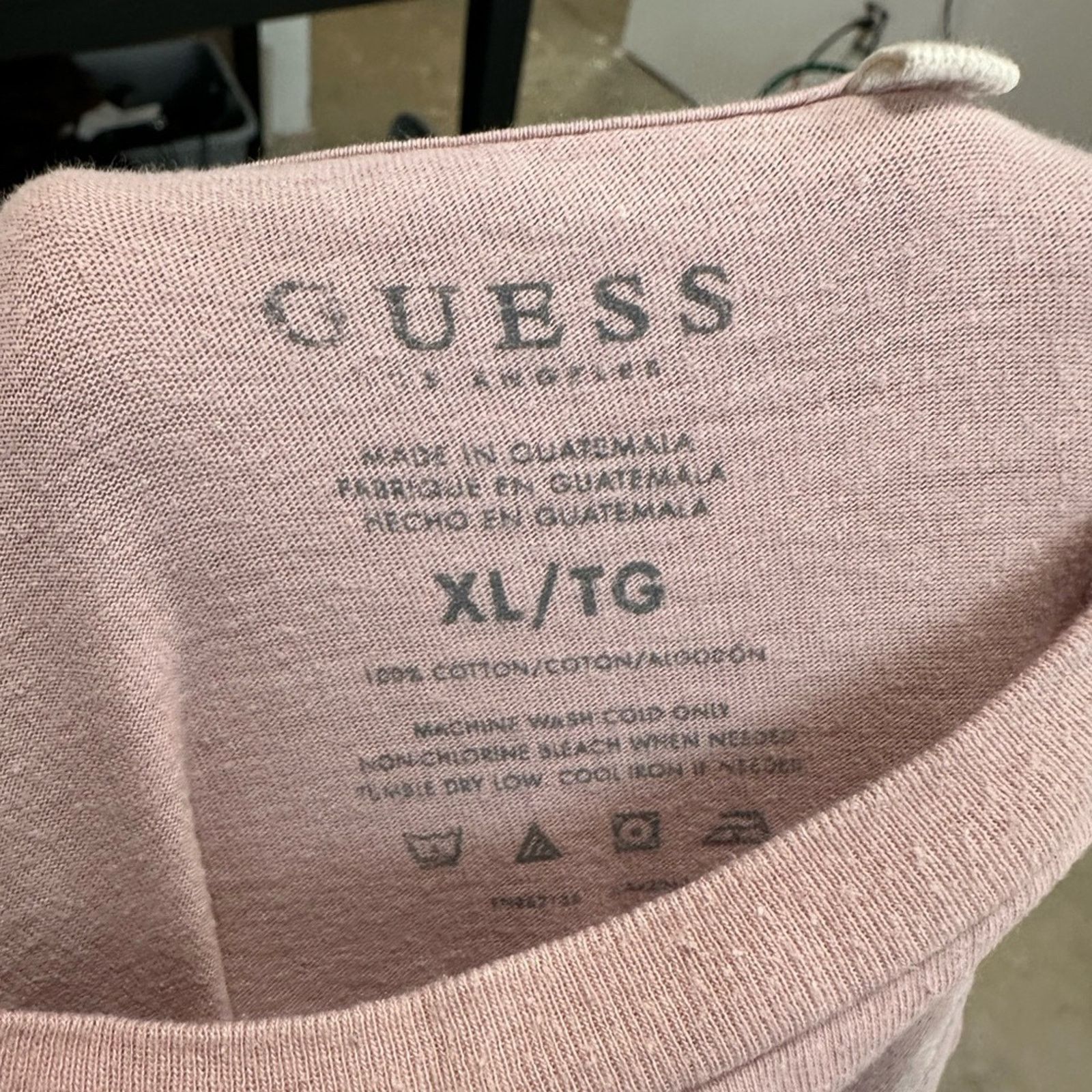 Guess Guess Men’s Tee Shirt Size US XL / EU 56 / 4 - 2 Thumbnail