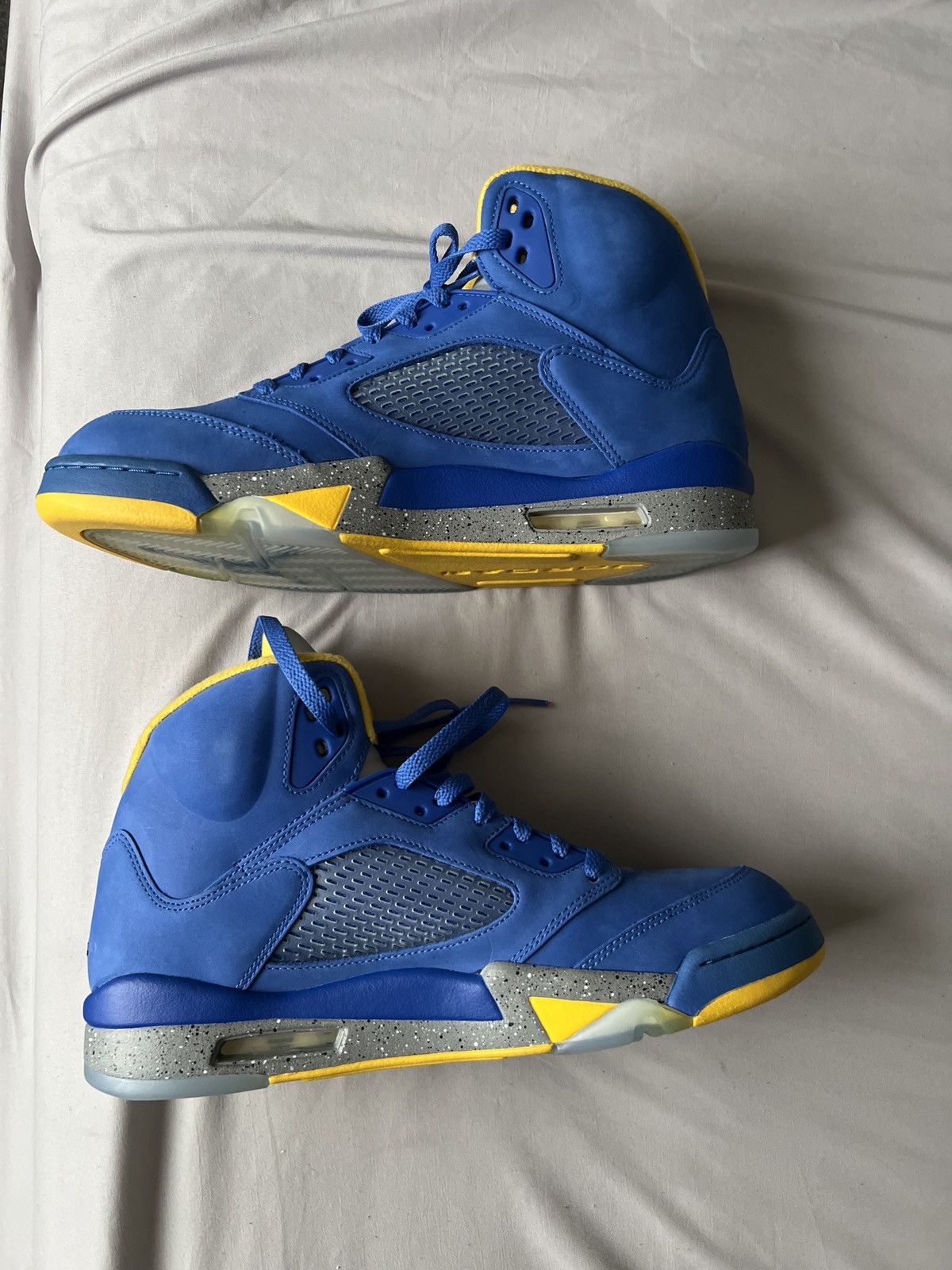 Jordan Brand Air Jordan 5 Laney Size US 12 / EU 45 - 1 Thumbnail