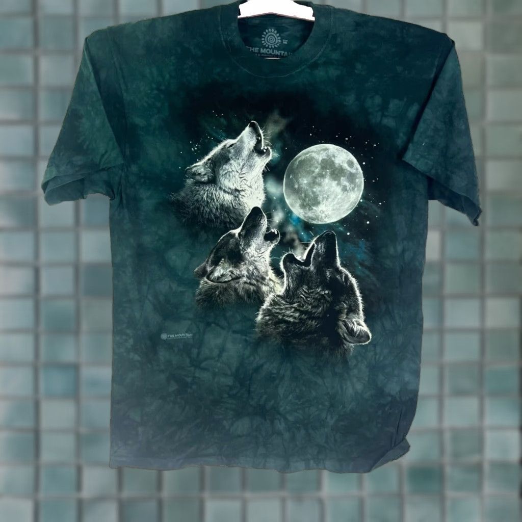 The Mountain VINTAGE The Mountain T-Shirt Men Adult Medium Green Graphic Wolf Nature USA Short Sleeve Size US M / EU 48-50 / 2 - 1 Thumbnail