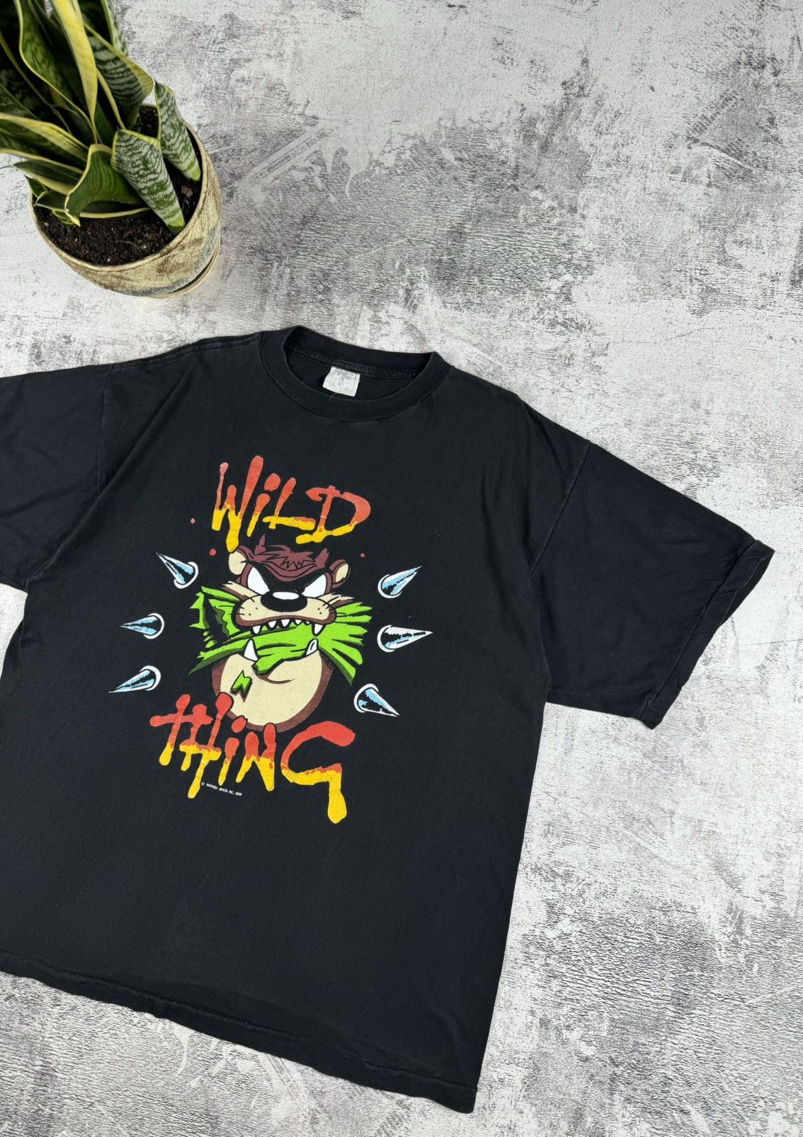 Warner Bros 90S Looney Tunes Warner Bros 1989 Wild Thing Cartoon T Shirt Size US XL / EU 56 / 4 - 3 Thumbnail