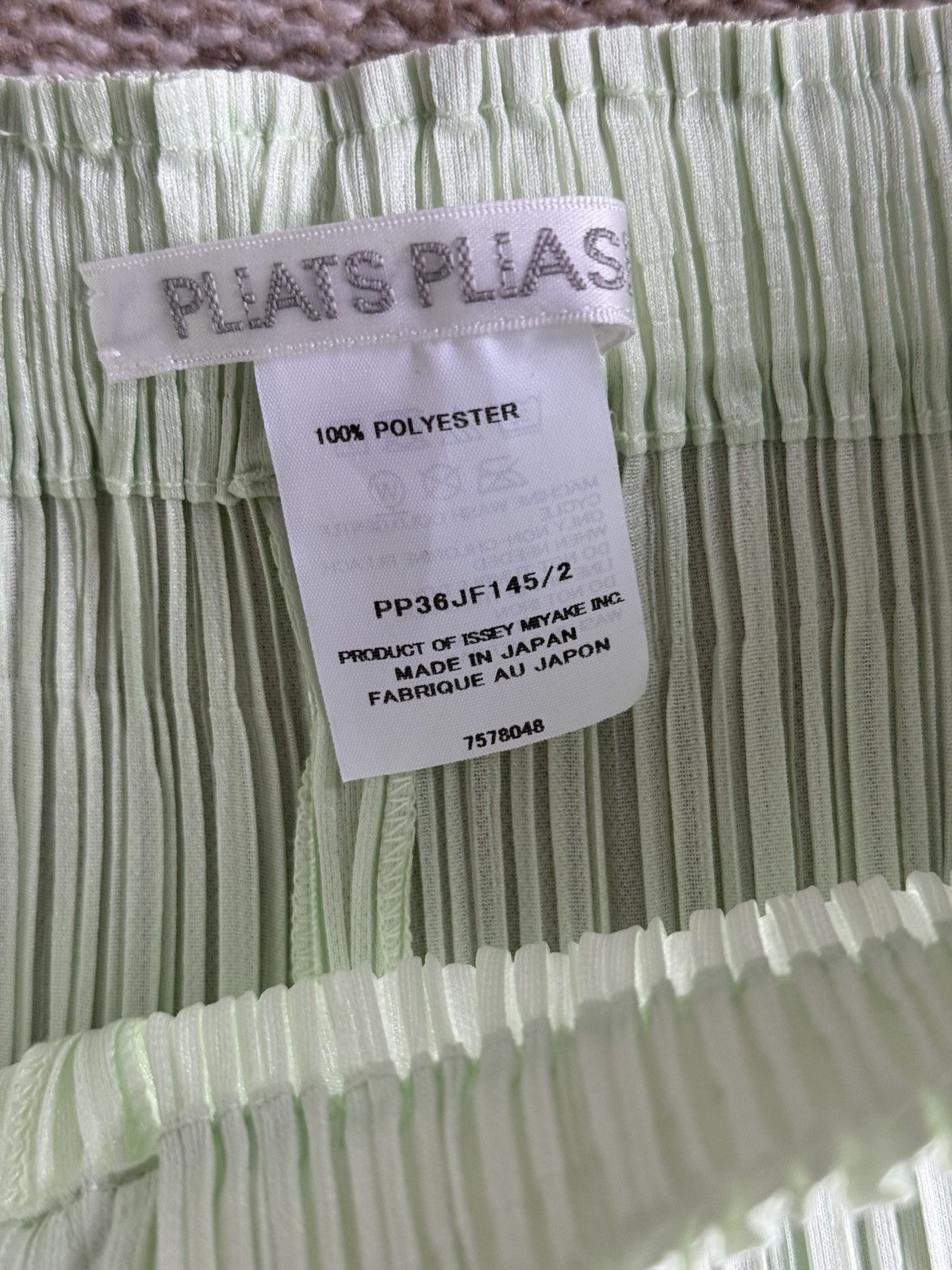 Issey Miyake × Japanese Brand × Pleats Please Issey Miyake New with tags Pleats Please Issey Miyake mint green pants 2 Size 24" / US 00 / IT 34 - 3 Thumbnail