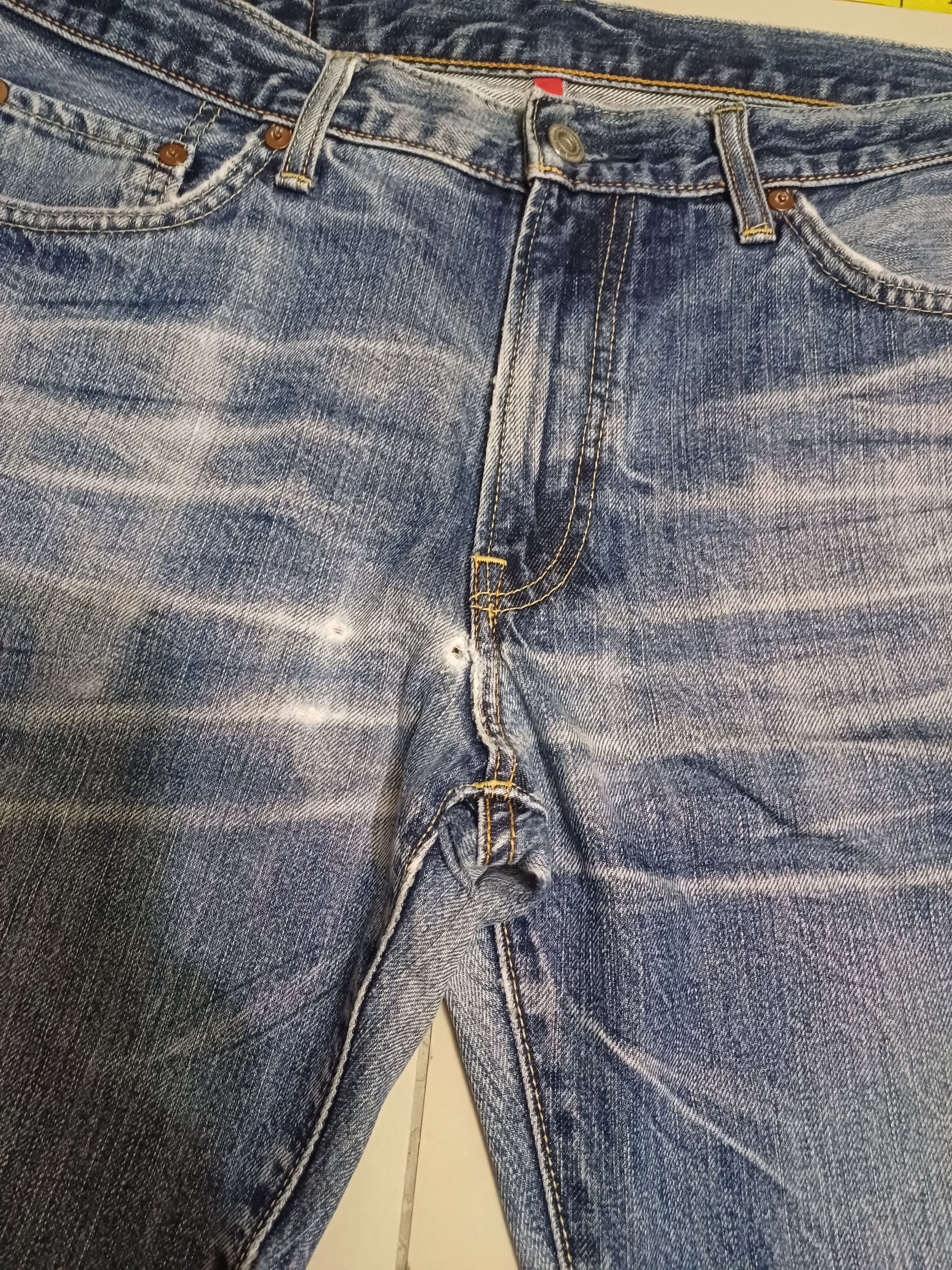 Japanese Brand × Uniqlo S002 Vintage Uniqlo Nice Faded Patina Distressed Jeans Size US 33 - 14 Thumbnail