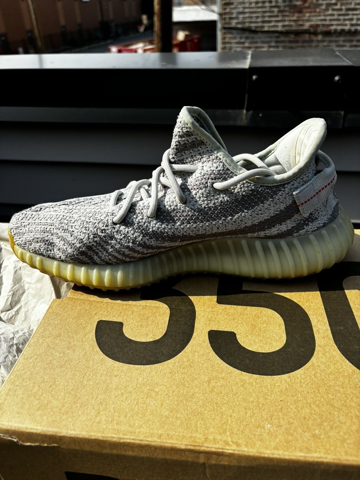 Yeezy Yeezy 350 V2 “Blue Tint” Size US 9.5 / EU 42-43 - 8 Thumbnail