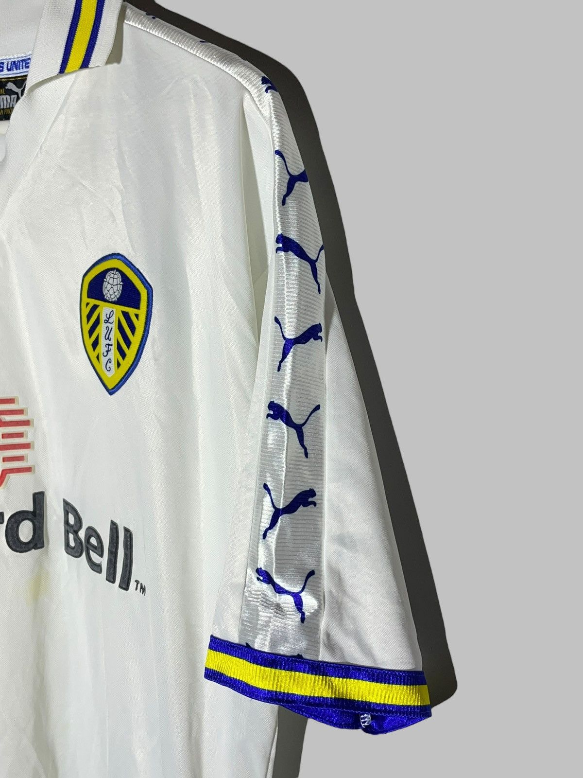 Puma × Vintage Leeds United Puma 1998/99 Home Vintage Football Shirt Size US L / EU 52-54 / 3 - 5 Thumbnail