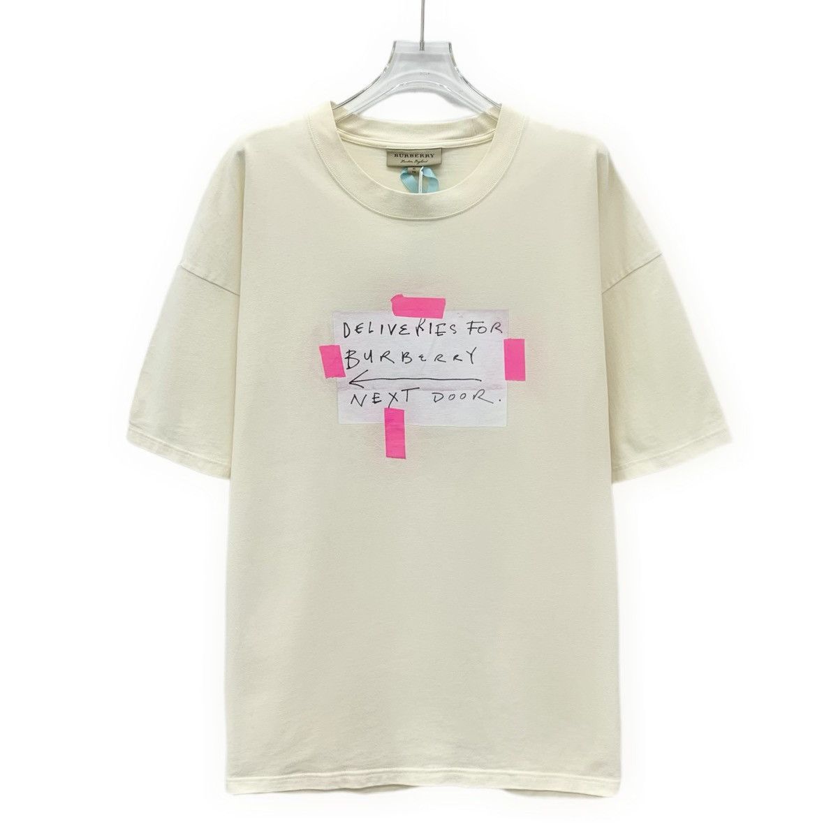 Burberry Burberry Off-White Letter Print Crew Neck T-shirt K26WX Size US XL / EU 56 / 4 - 1 Thumbnail