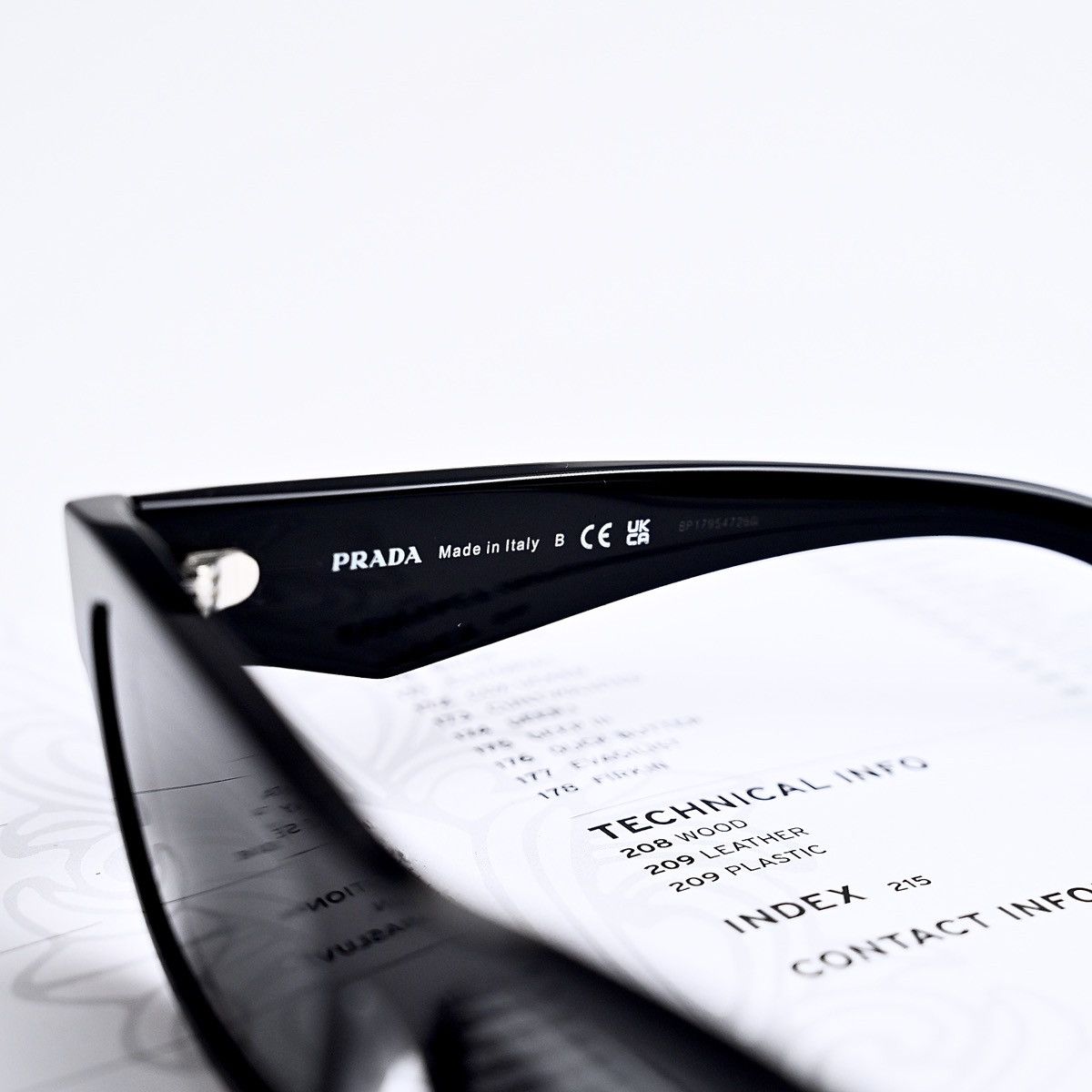 Prada PRADA 0PR B09S 16K08Z SUNGLASSES Size ONE SIZE - 5 Thumbnail