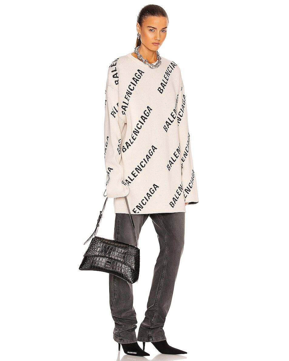 Balenciaga o1mt1gz1124 Size: OS / Downtown Small Shoulder Bag in Black Size ONE SIZE - 2 Thumbnail